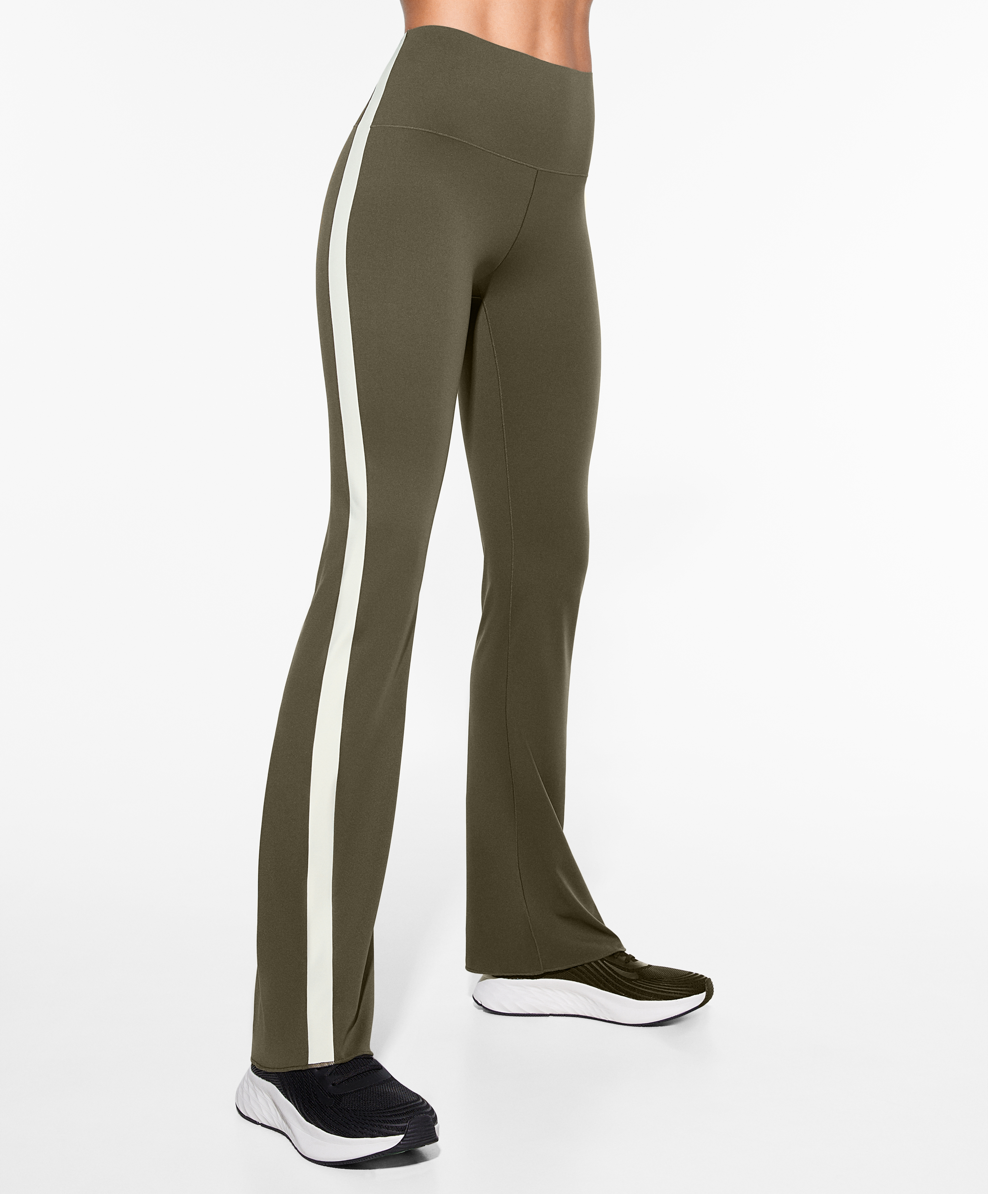 Perfect-adapt 80cm flare trousers