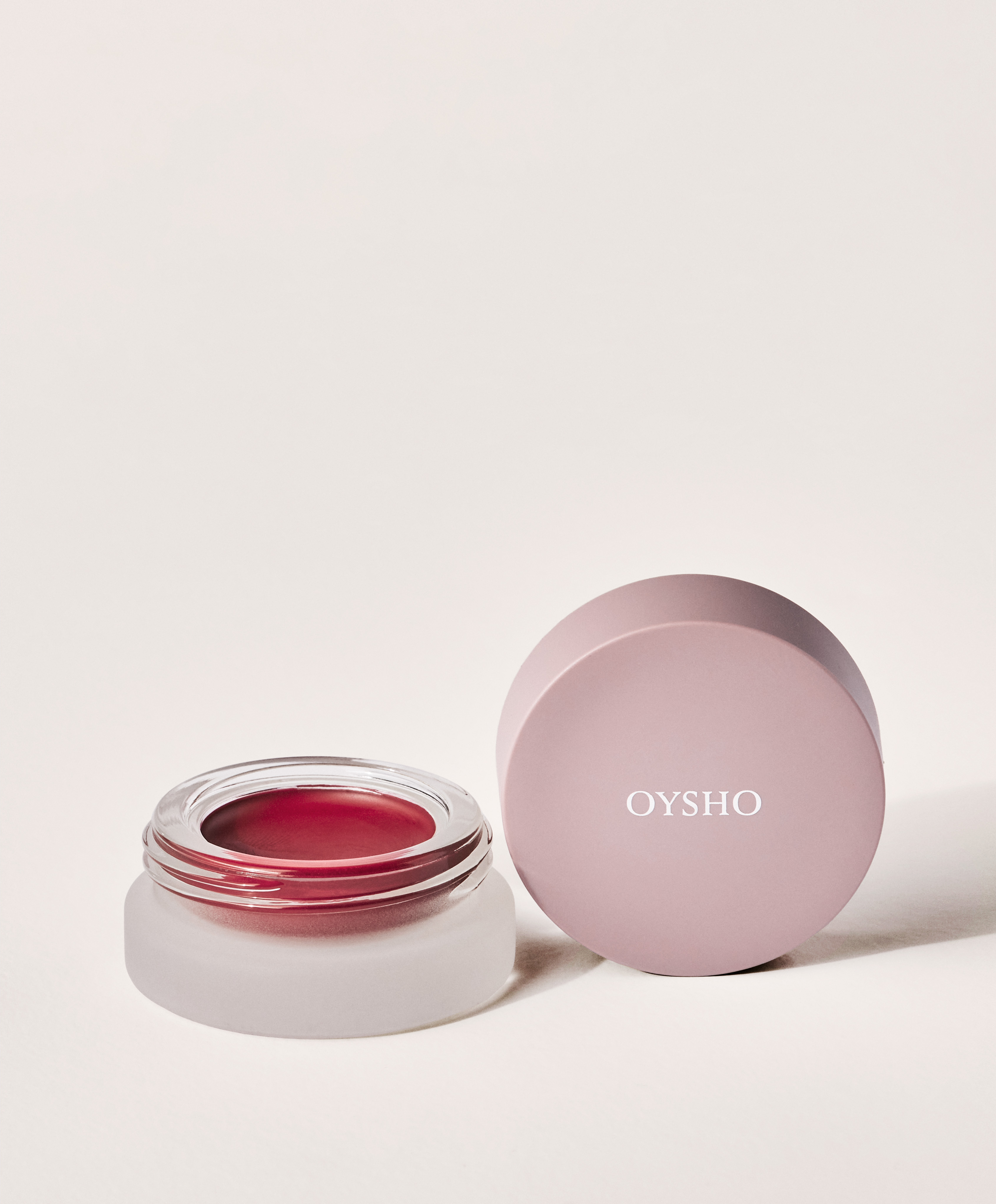 Cream blush for lips and cheeks