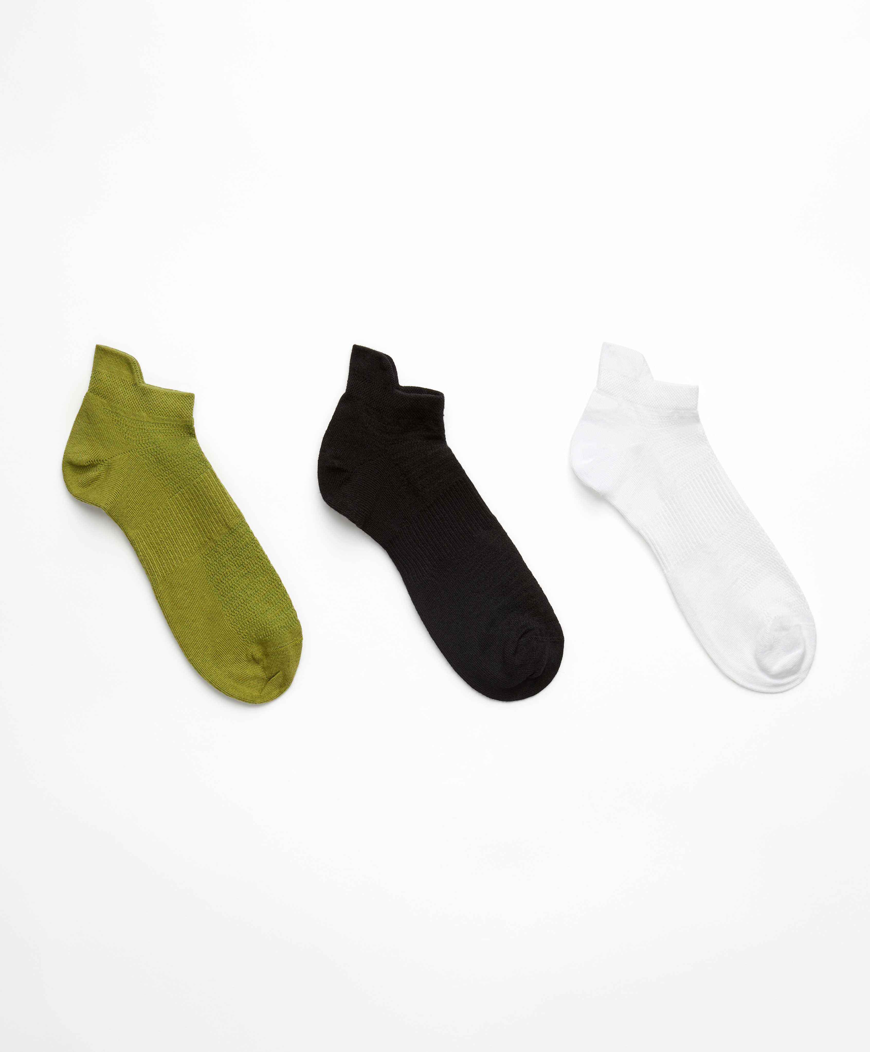 3 pairs of tab cotton blend sports sneaker socks