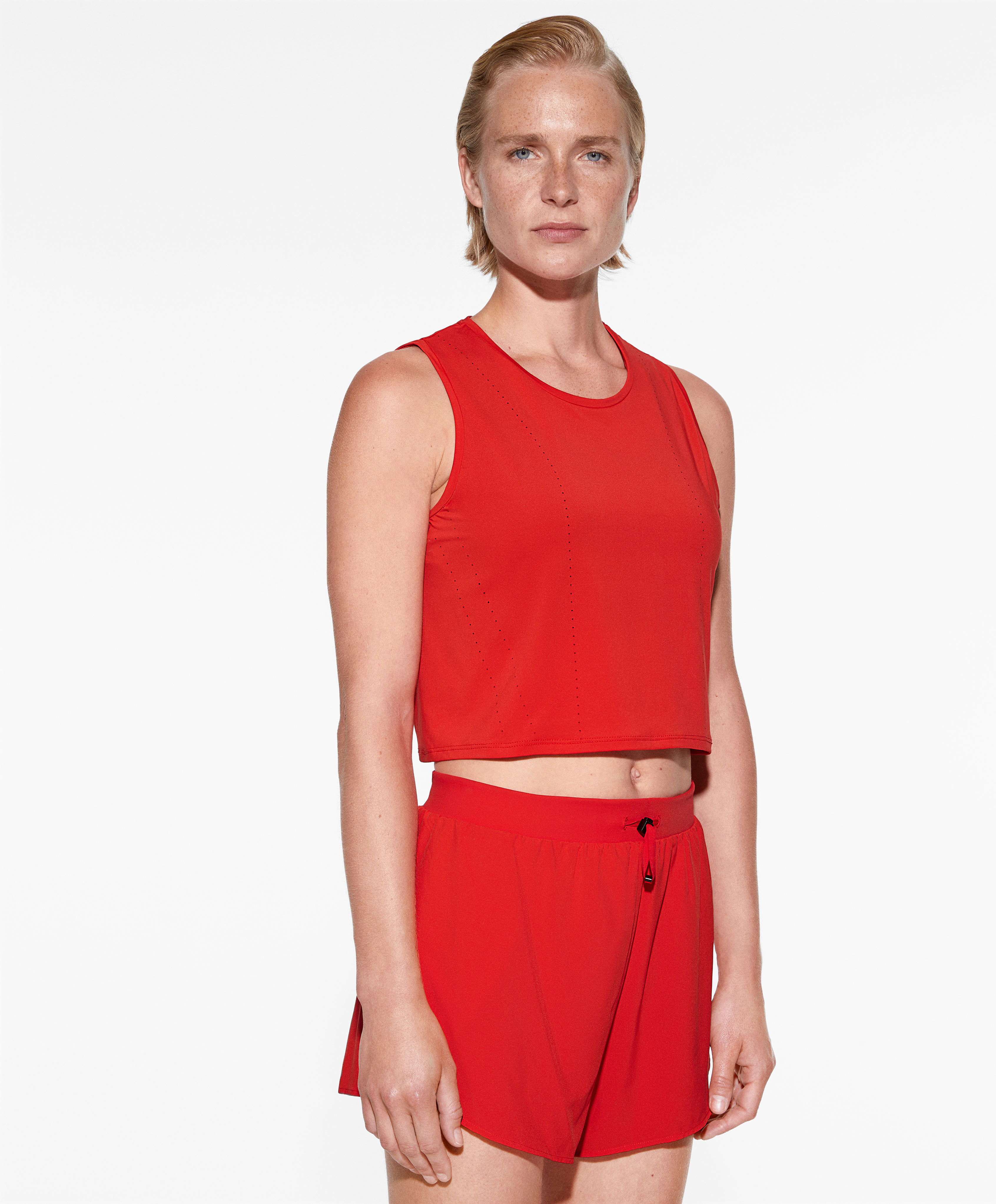 Cropped microperforated technical sleeveless T-shirt