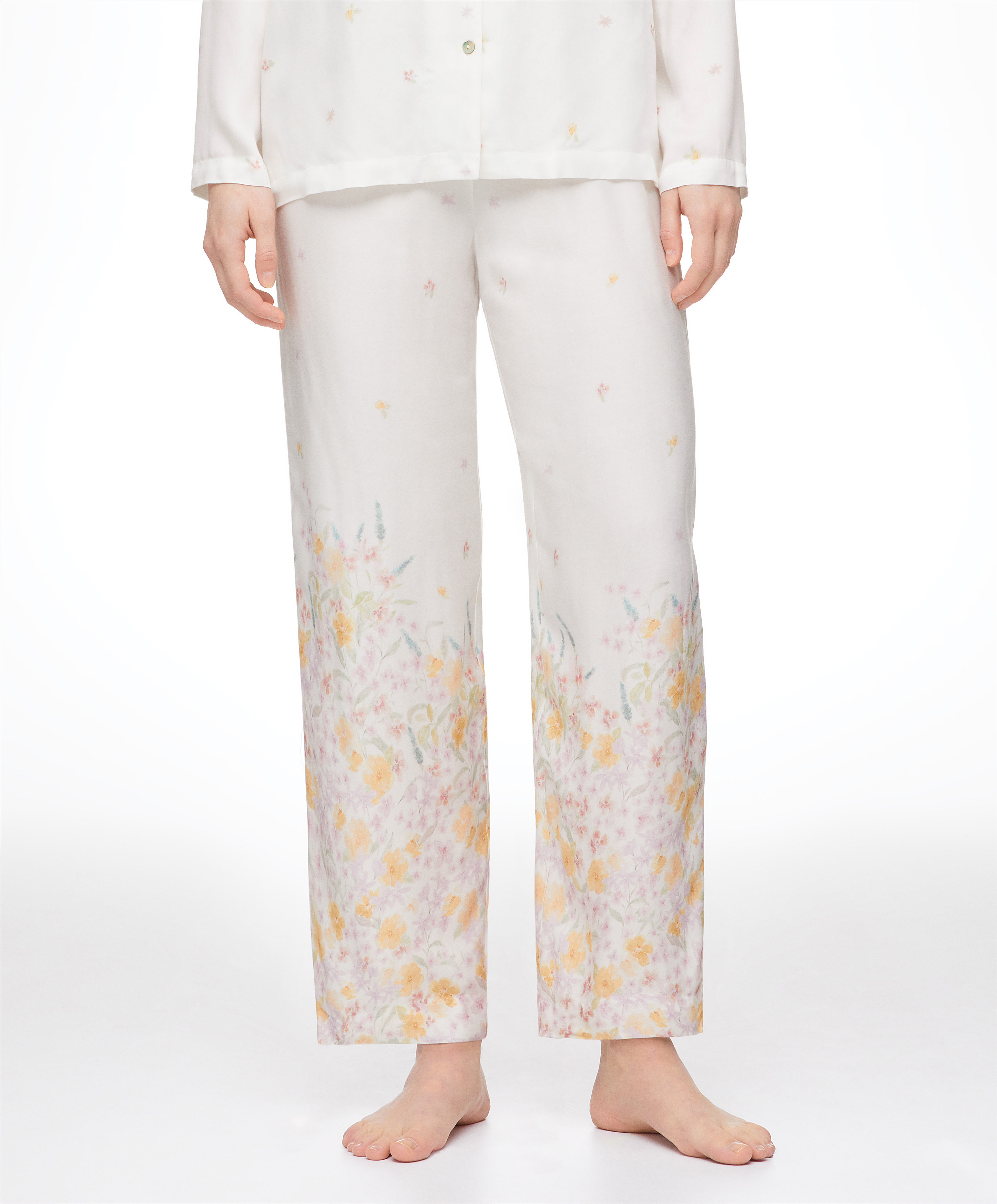 Cerebrum boot footsteps Floral print trousers - | OYSHO Georgia