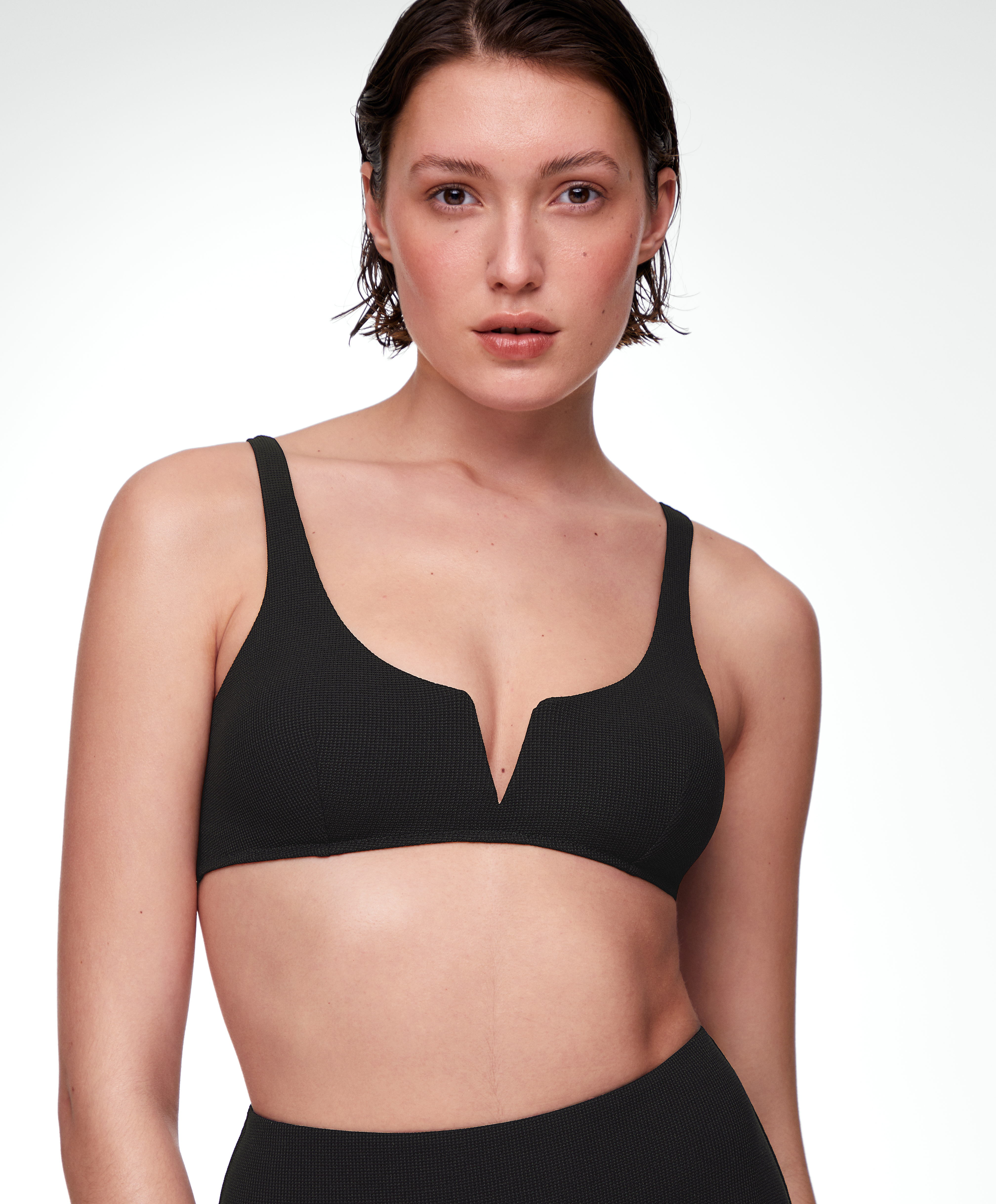 Piqué halterneck bikini top