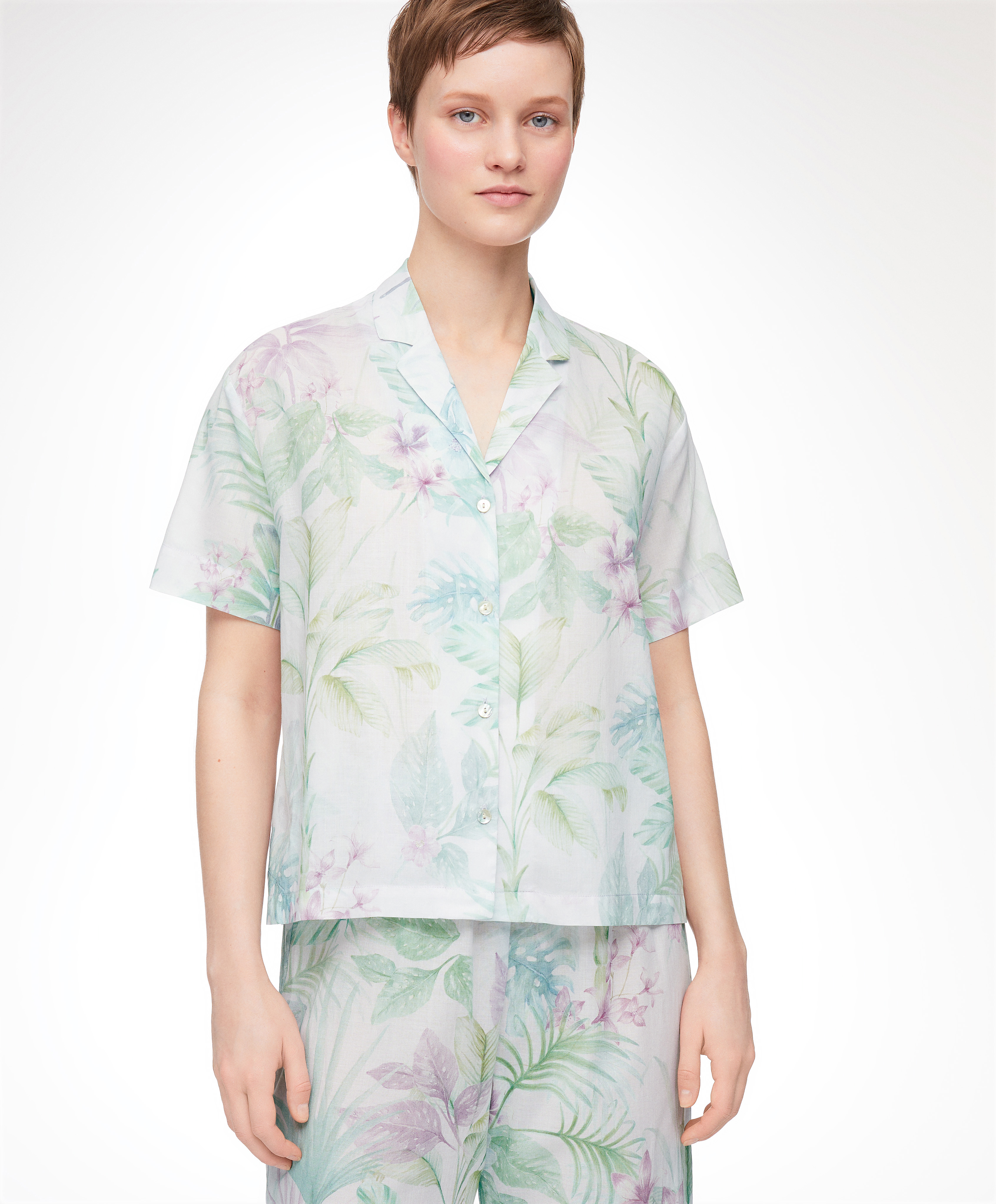 Tropical print short-sleeved 100% cotton shirt