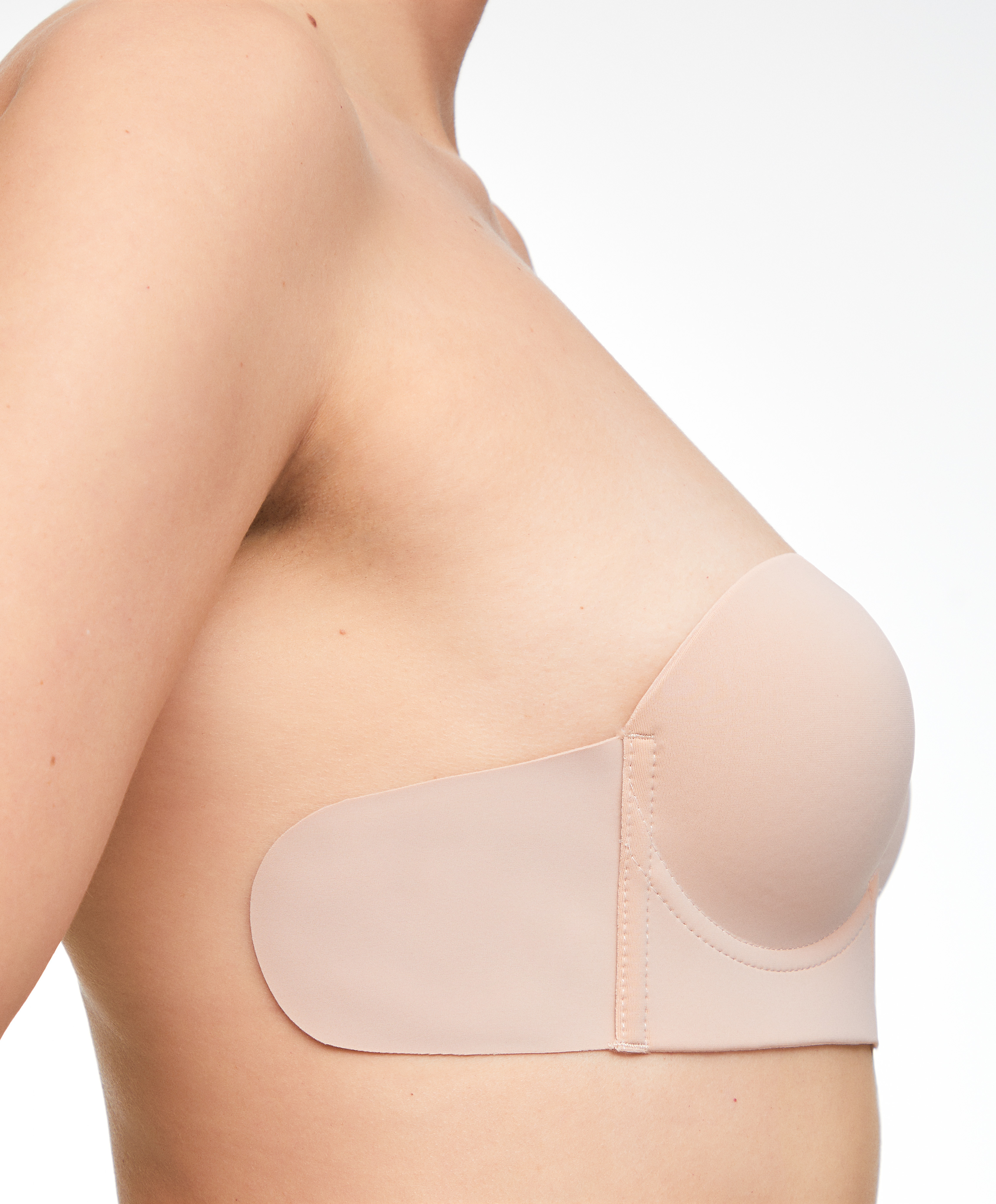 U-neck fabric adhesive bra