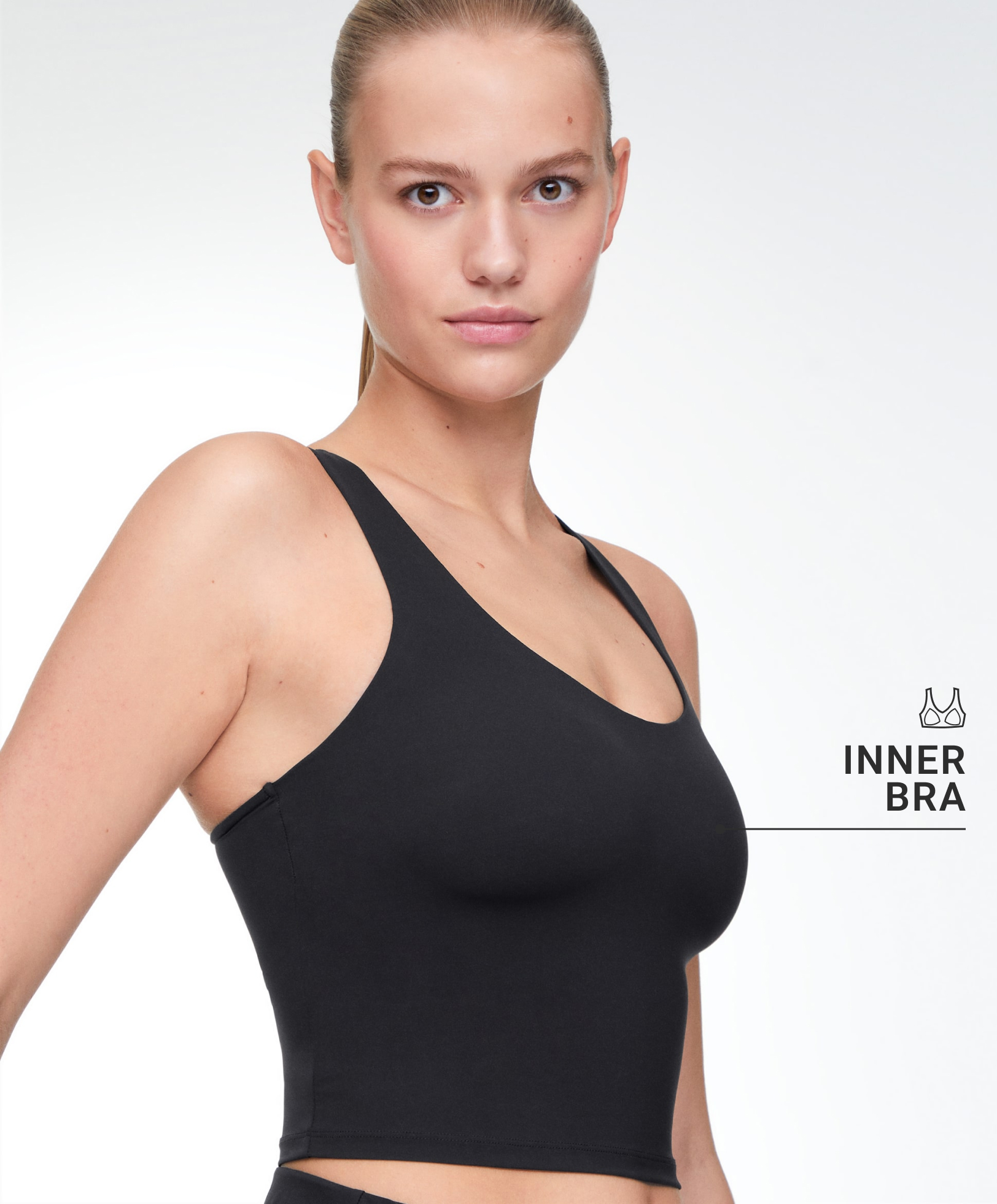 Light touch tank top with cups