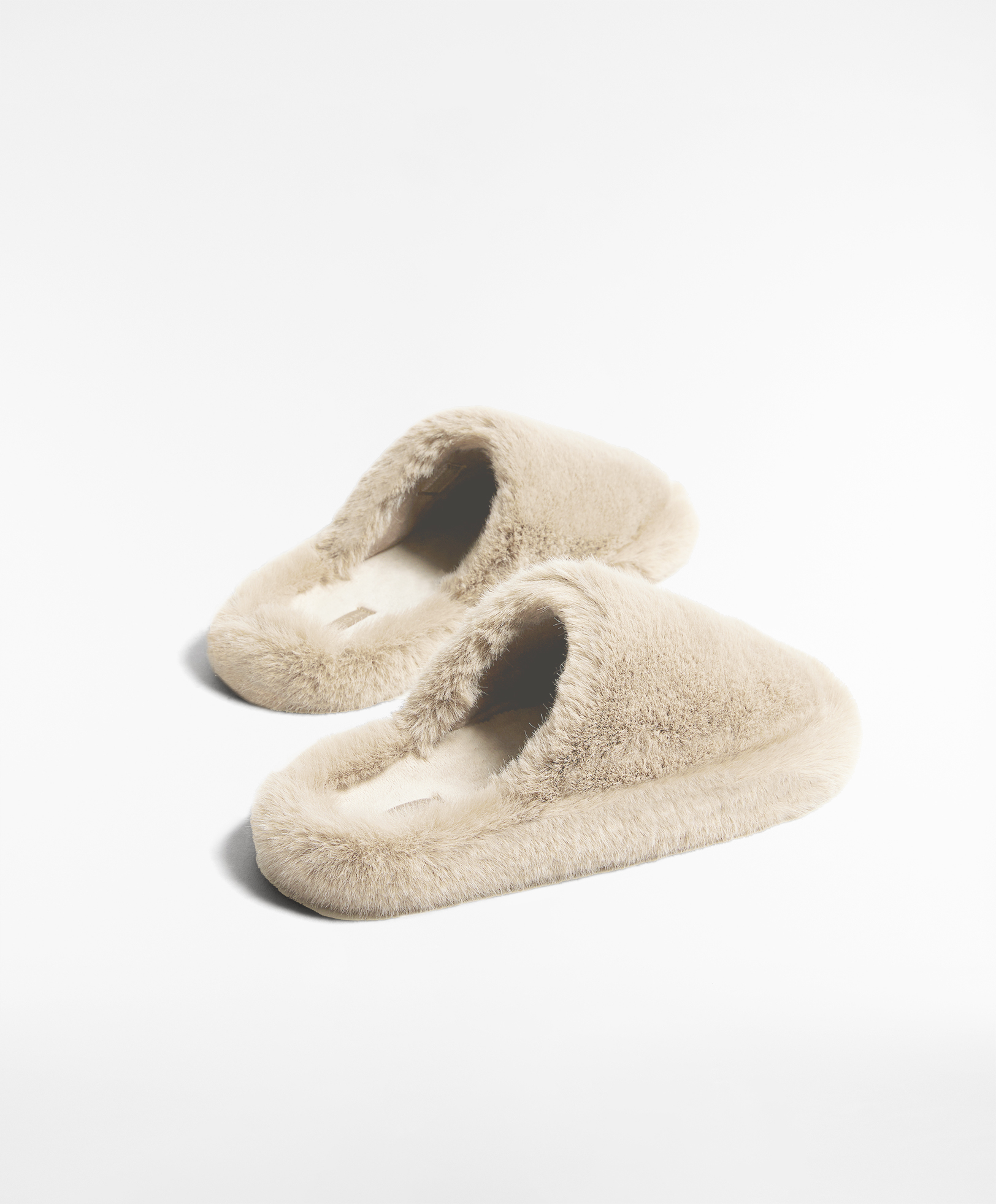 Chaussons en fausse fourrure OYSHO France