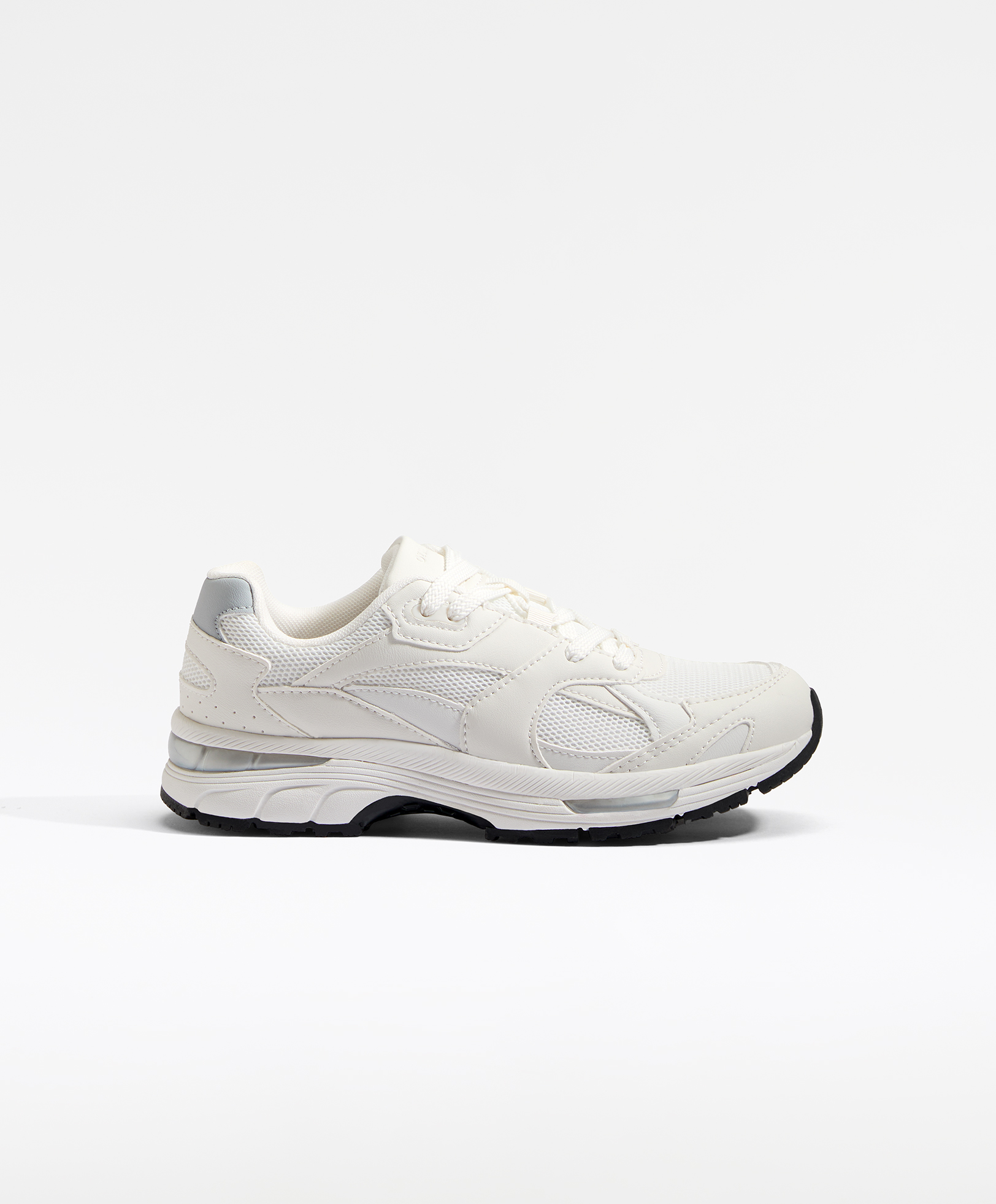 Oysho hotsell sport shoes