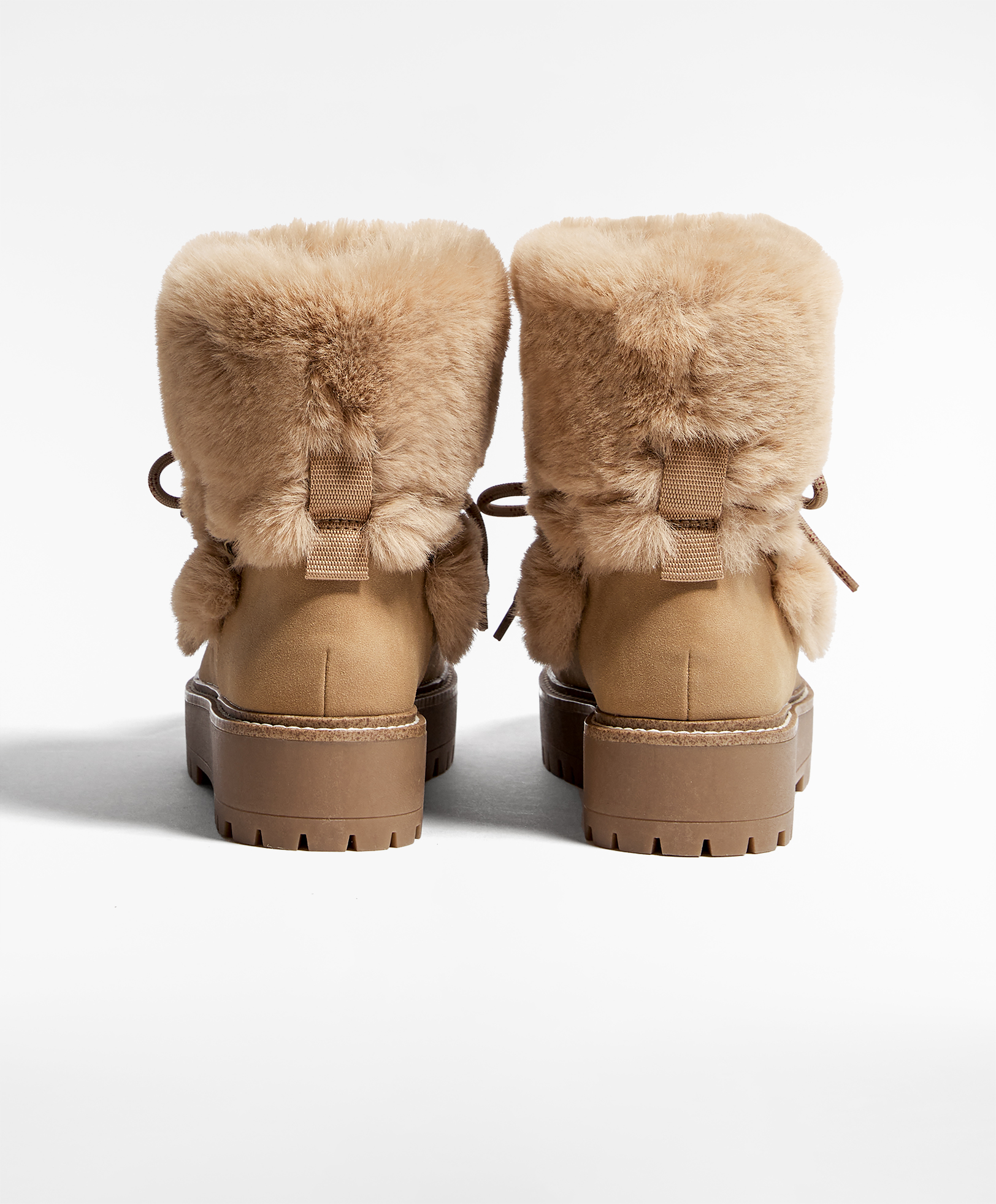 Lace up best sale fur boots