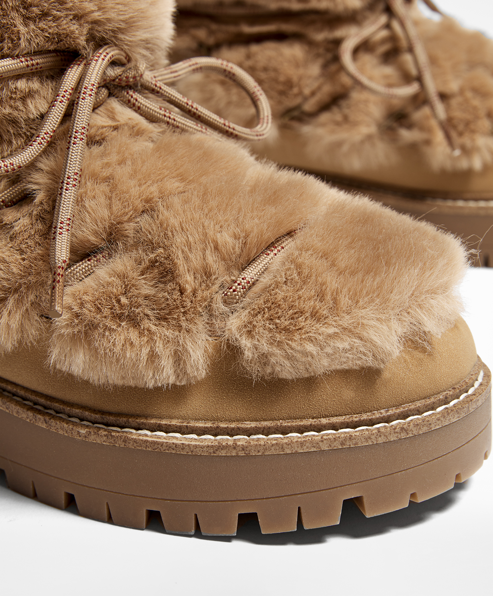 Fur boots 2025