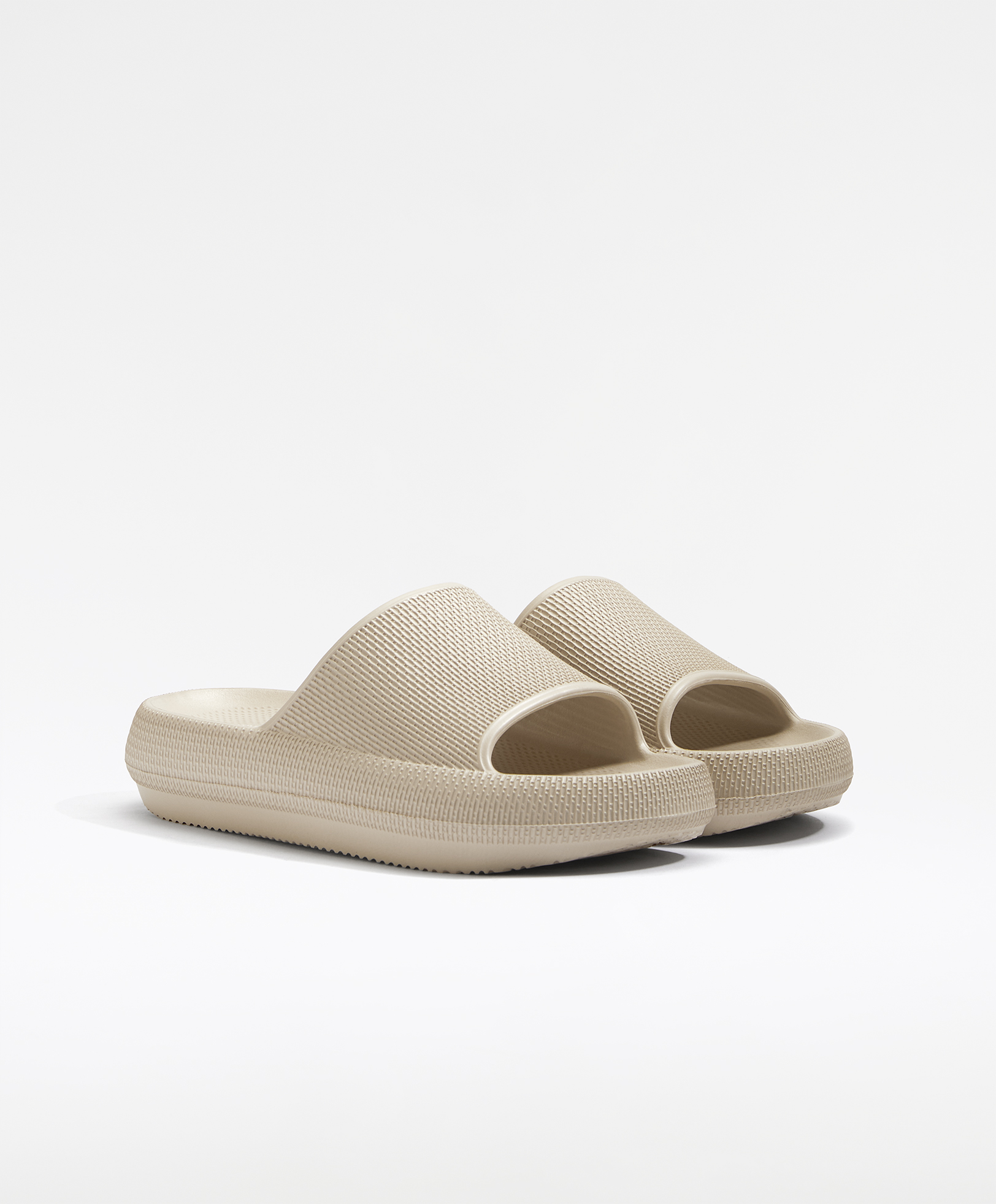 Oysho slippers shop