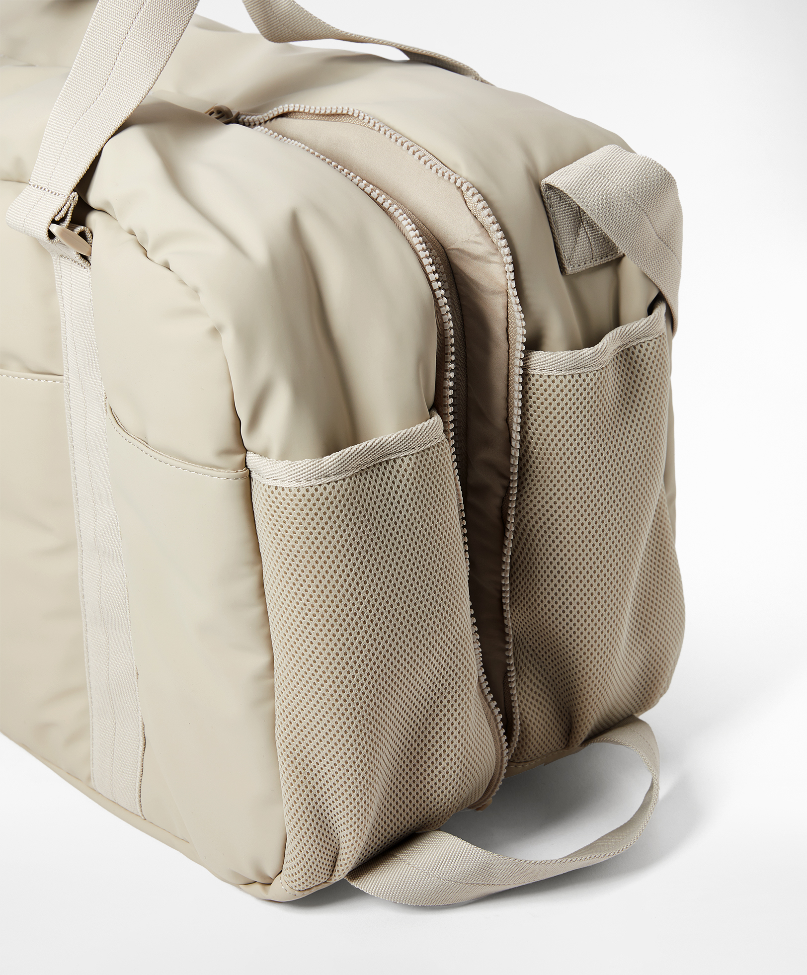 Weekend bag with pockets top