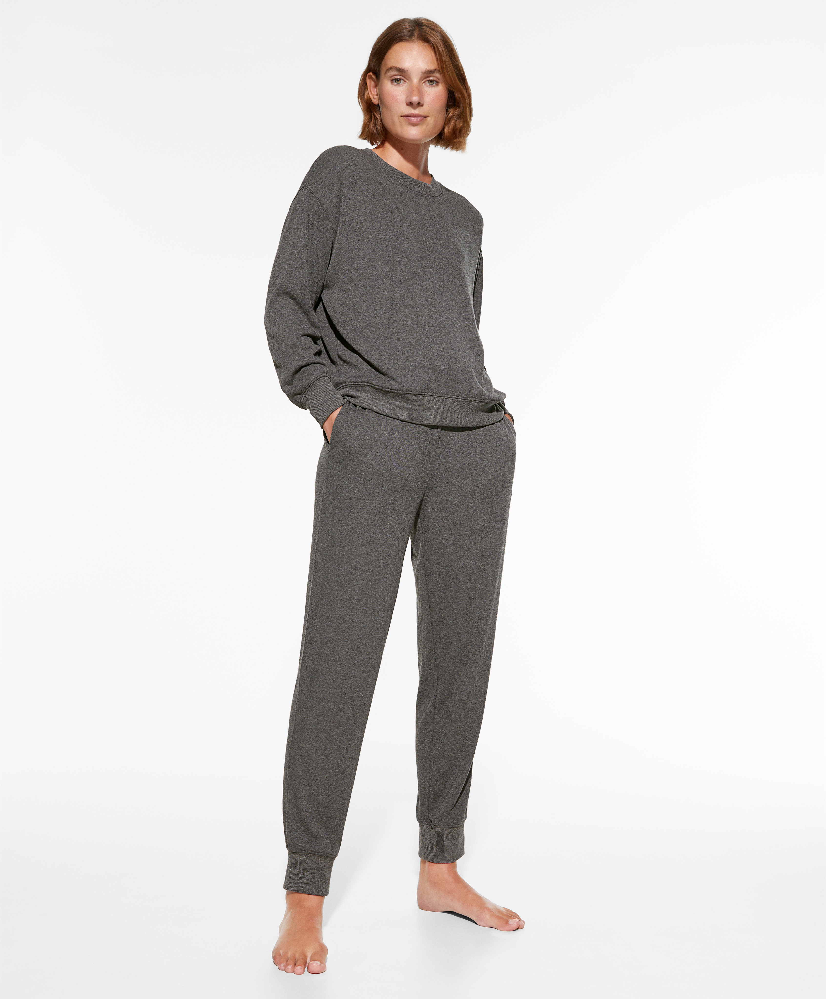 Completo pigiama lungo soft touch antracite OYSHO Schweiz