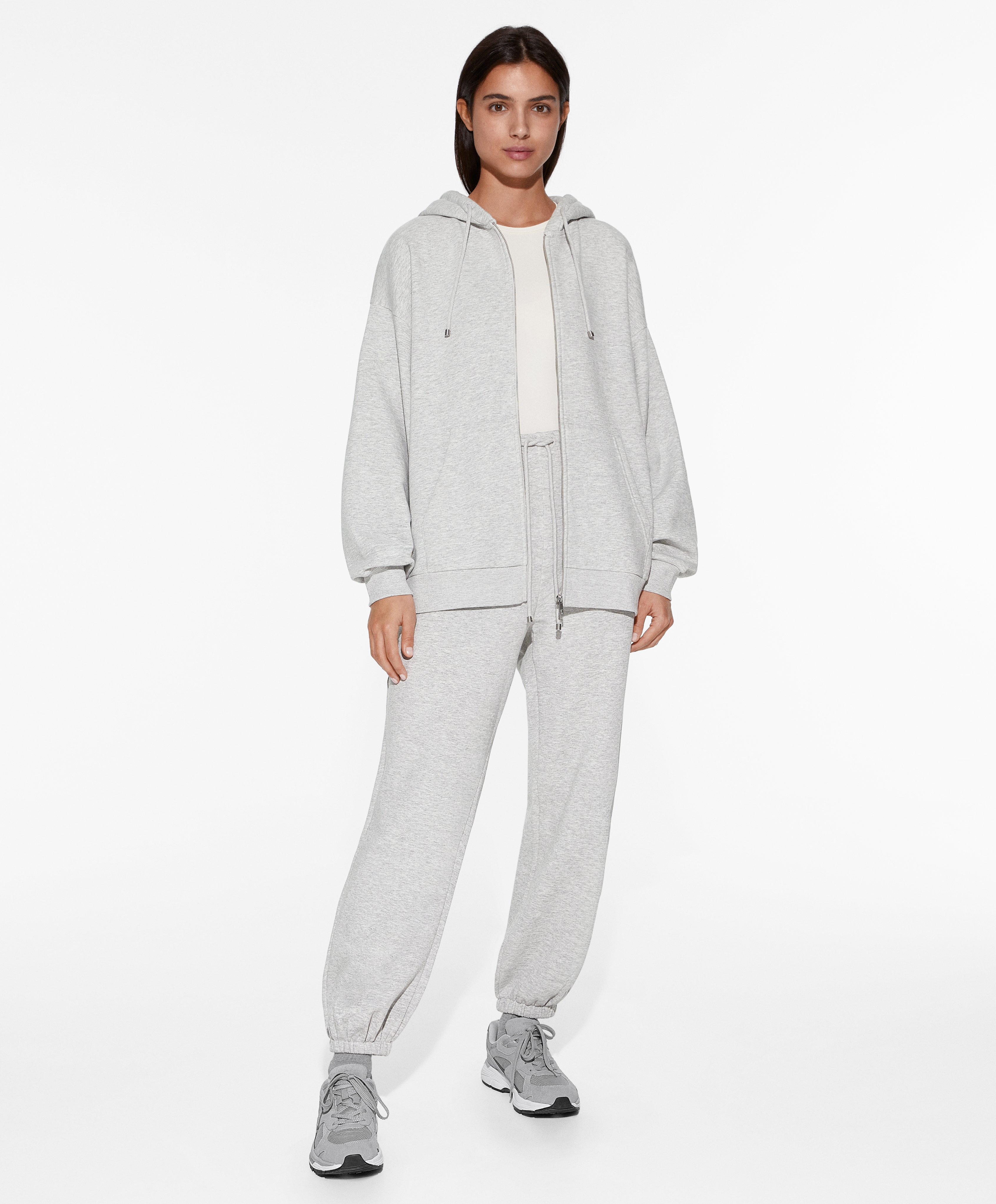 Grey warm interior jogger tracksuit OYSHO Kuwait