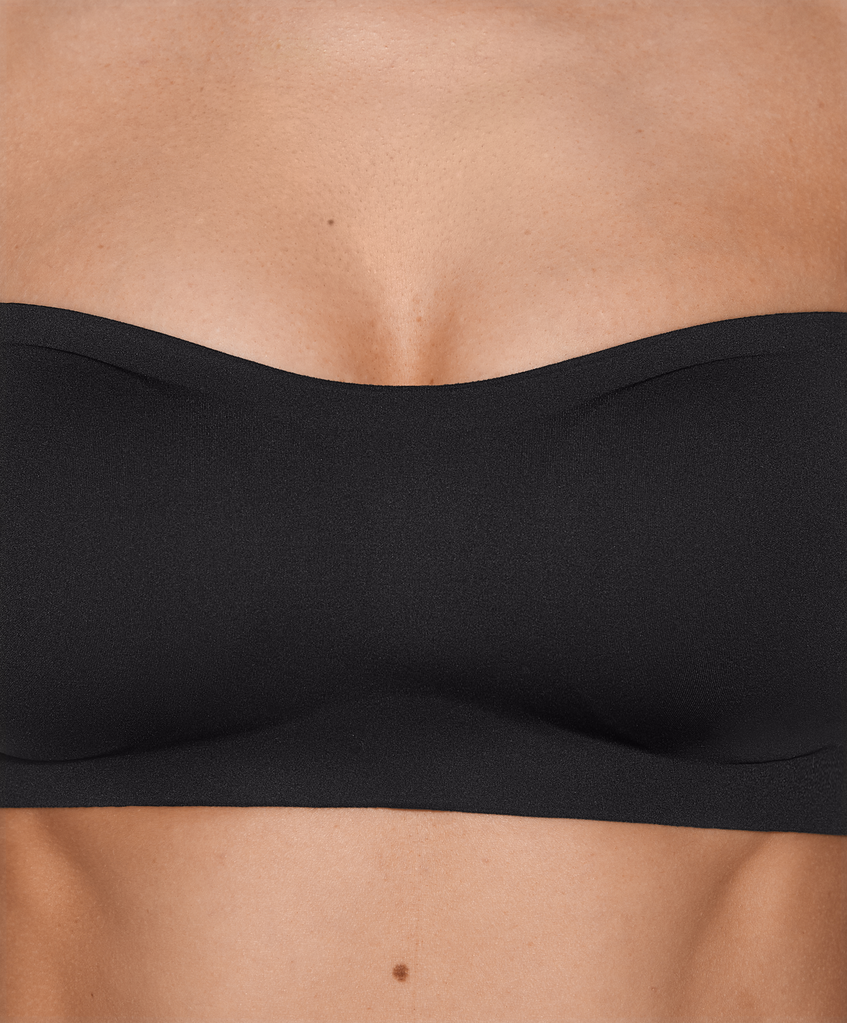 Invisible laser-cut bra top  OYSHO المملكة العربية السعودية