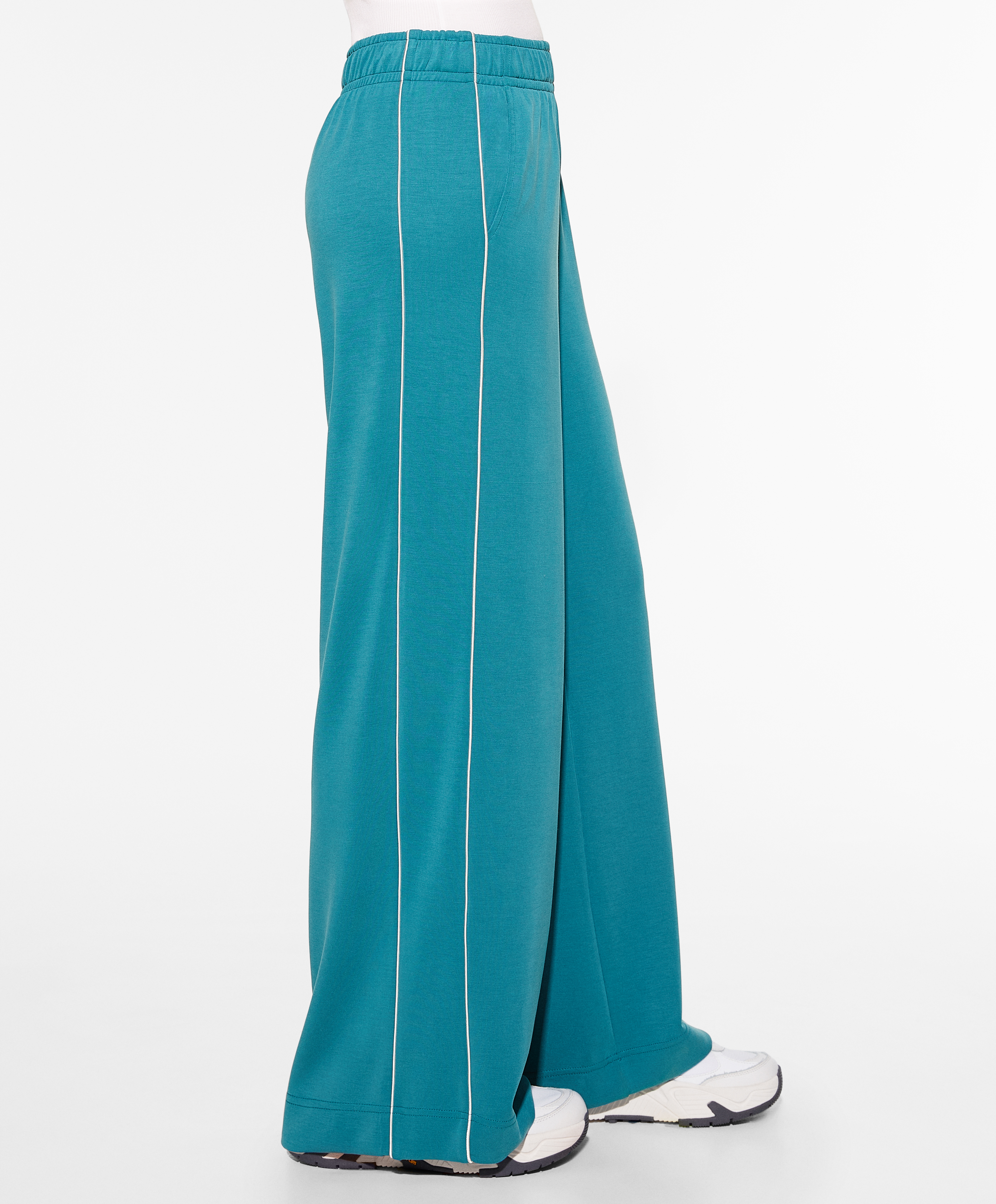 Side appliqué flare trousers with modal