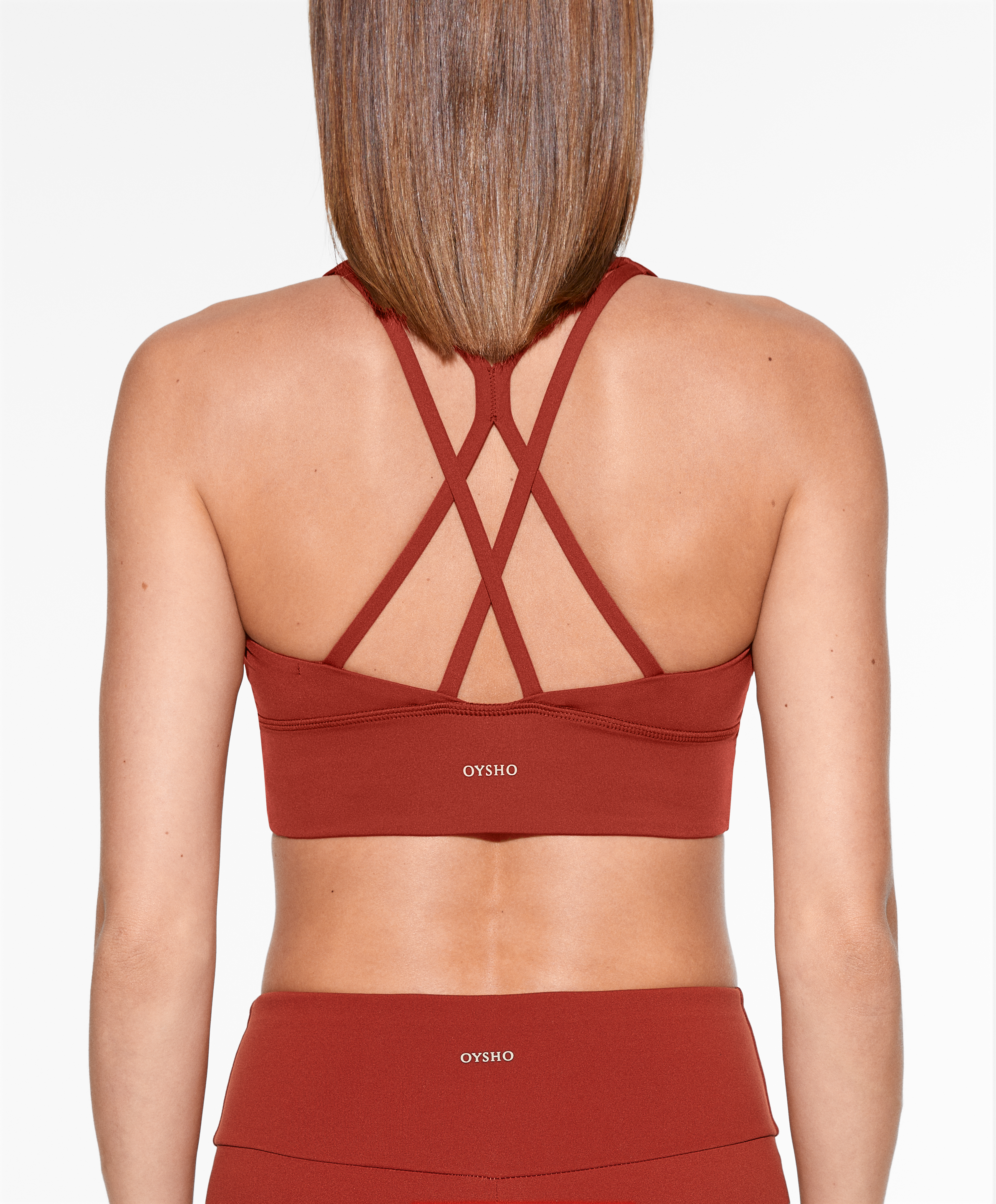 Medium-support Comfortlux sports bra with cups