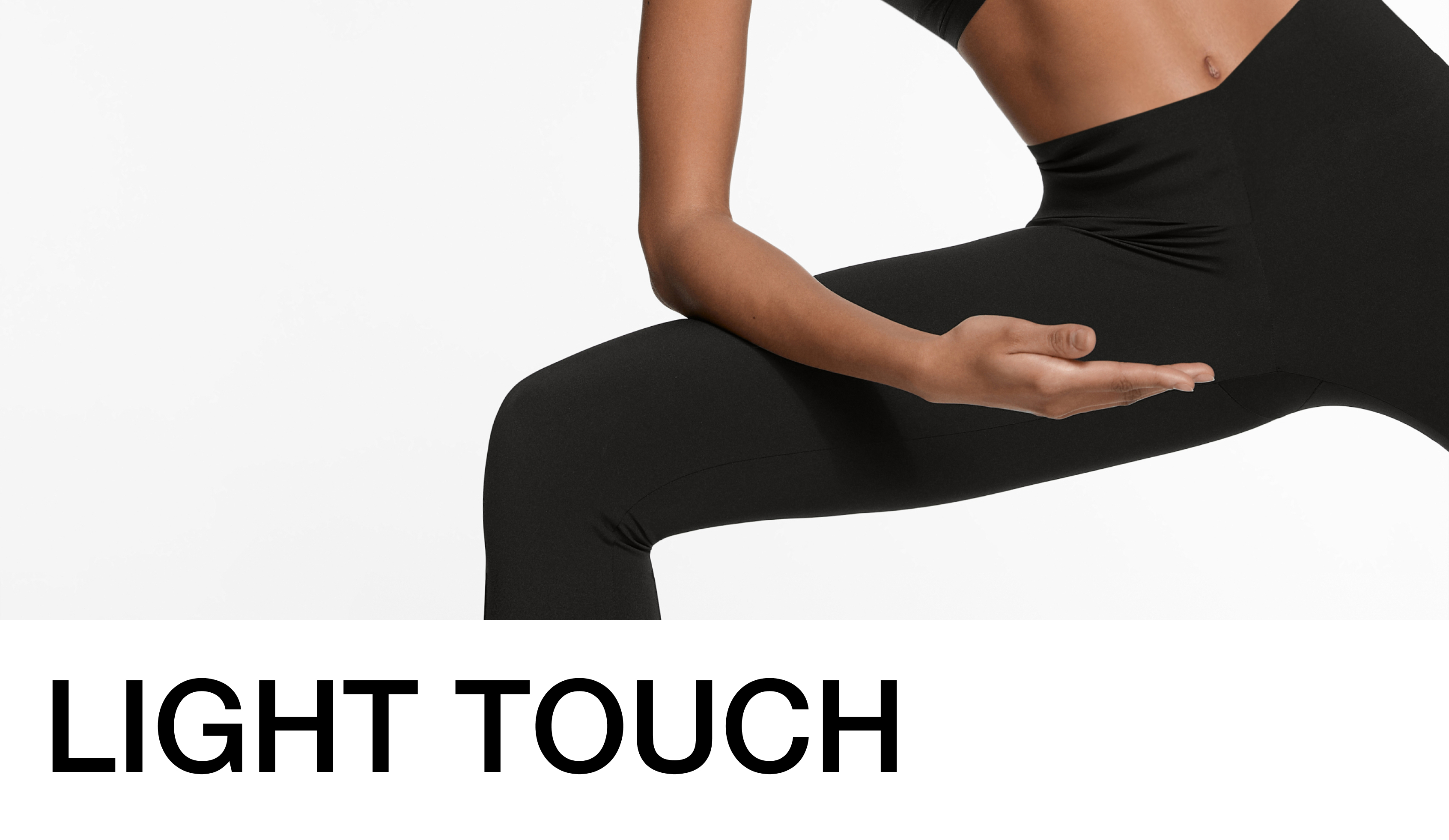 Feel comfortable without restricting movement in your fitness and yoga  sessions. . . . #oysho #lighttouch #fitness #yoga