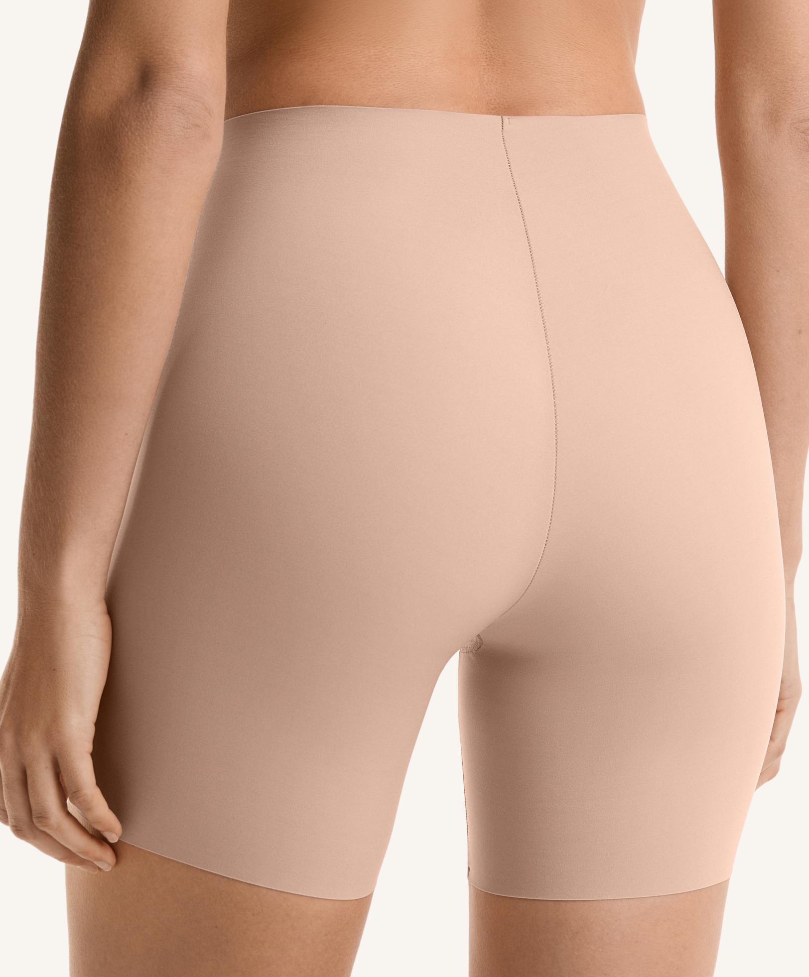 High-waisted invisible laser-cut biker shorts