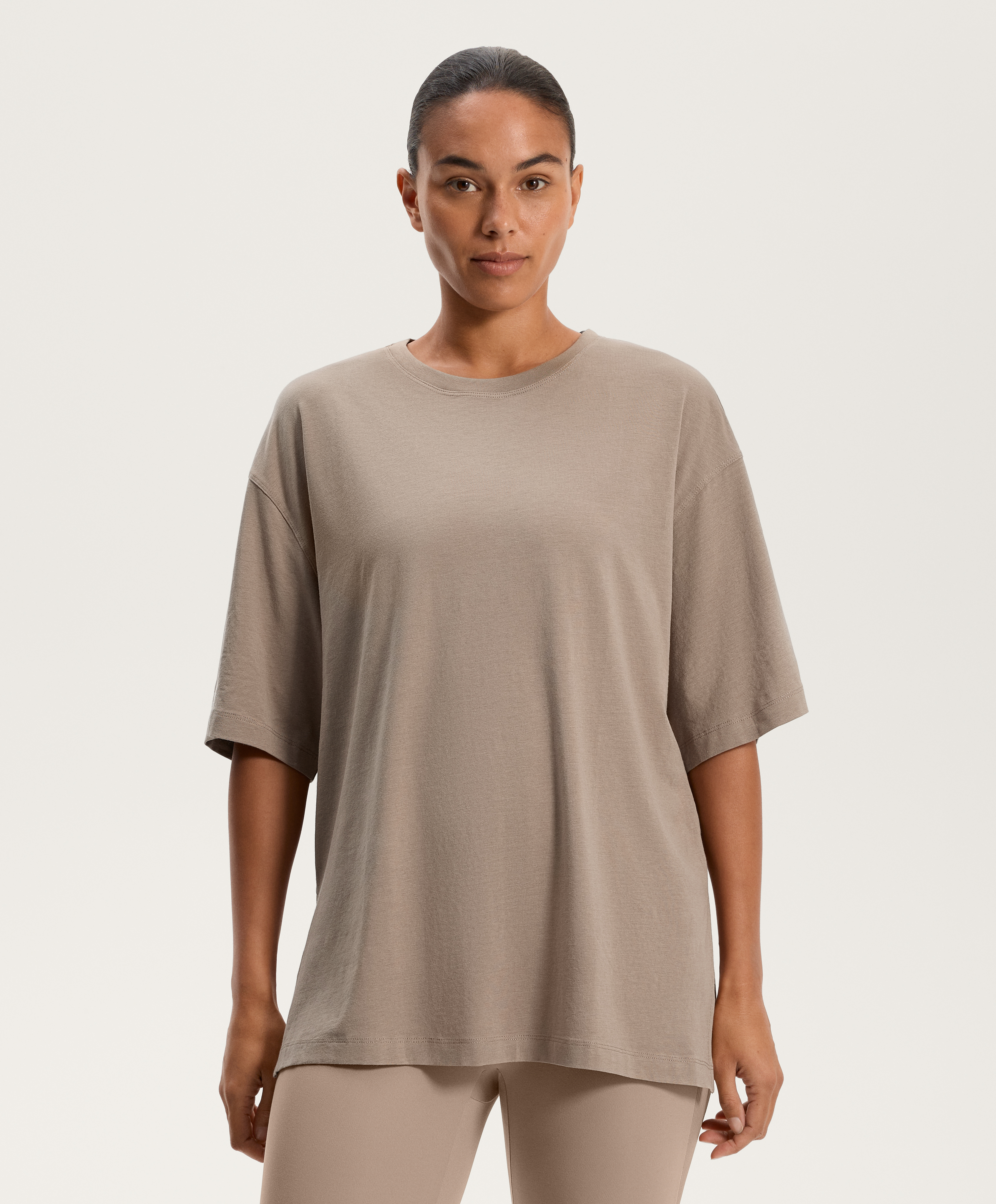 تيشرت من القطن المخلوط بأكمام قصيرة