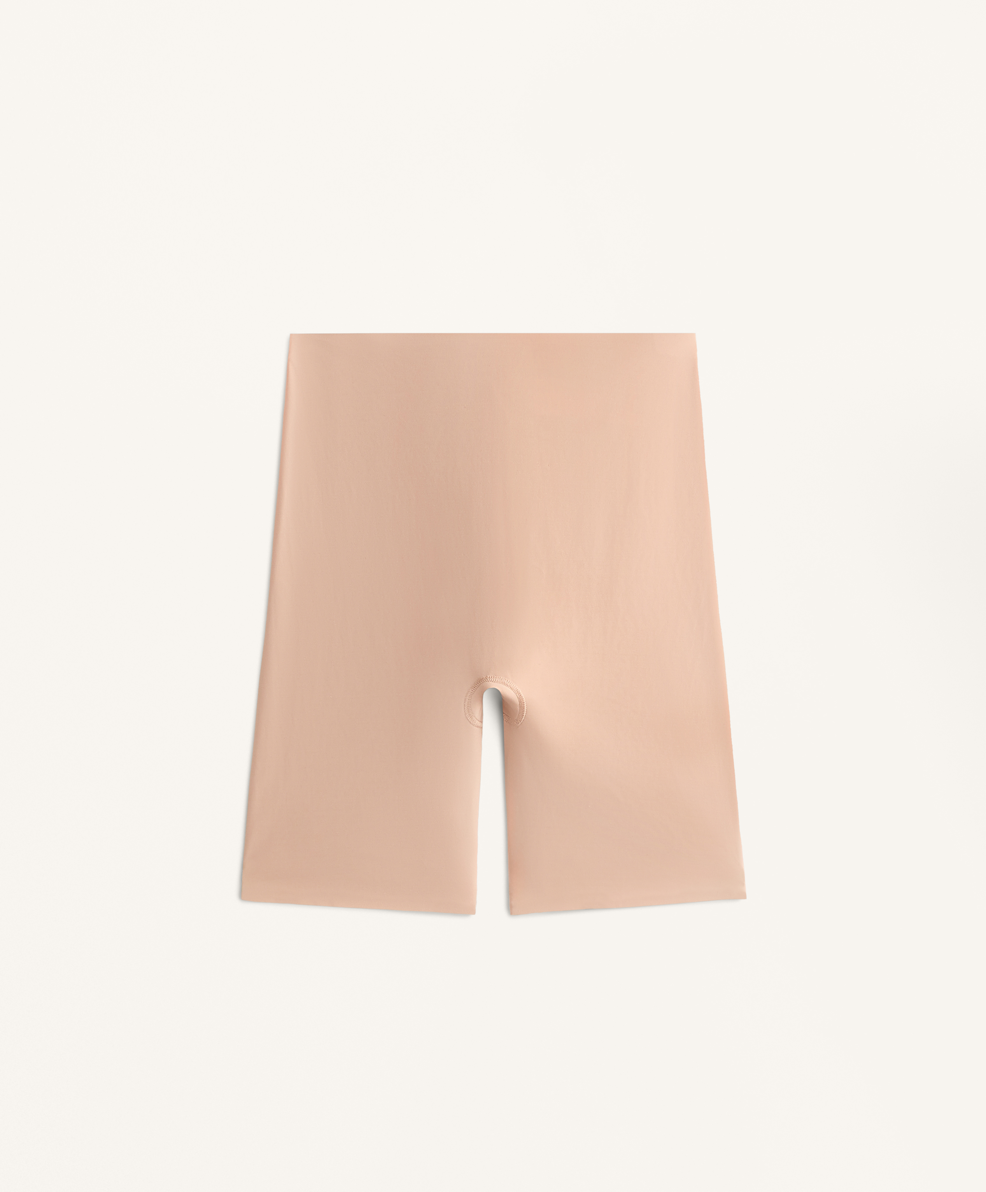 Seamless polyamide blend cycling shorts with medium support