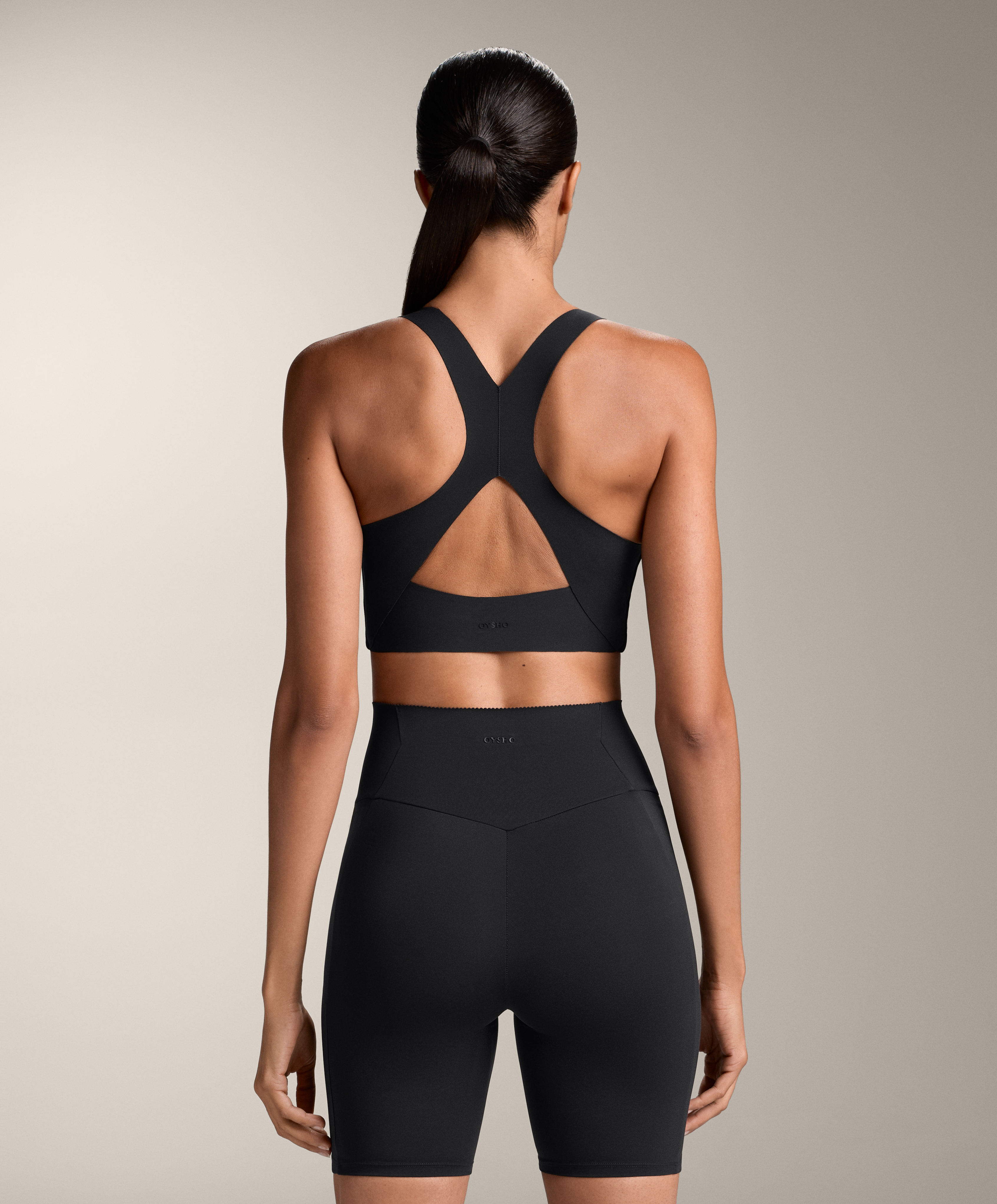 Black flare compressive raise-up total look
