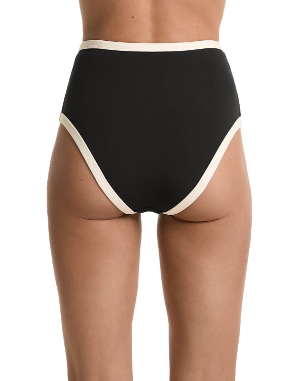 Met hoge taille
