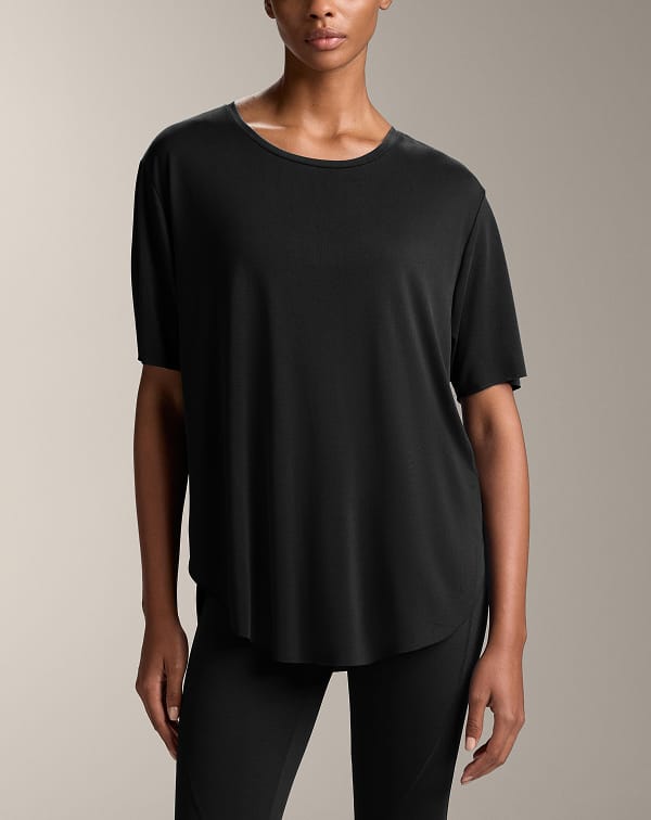 Short-sleeved