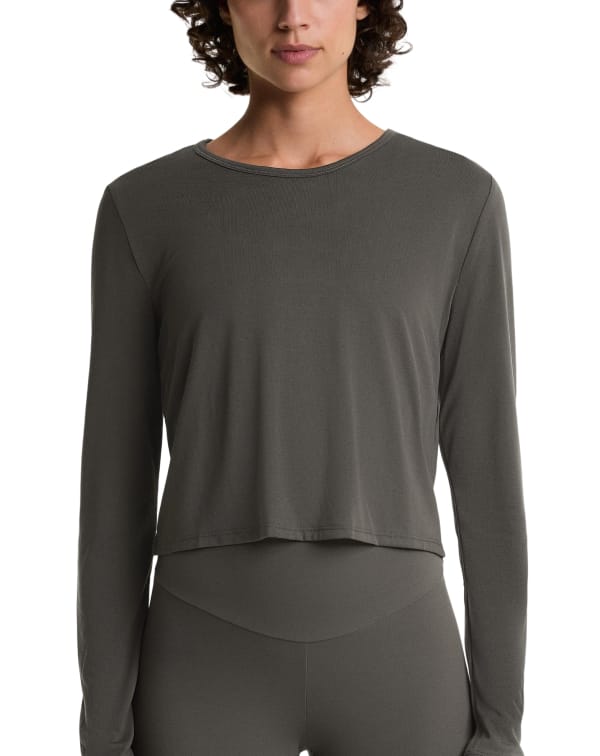 Long-sleeved