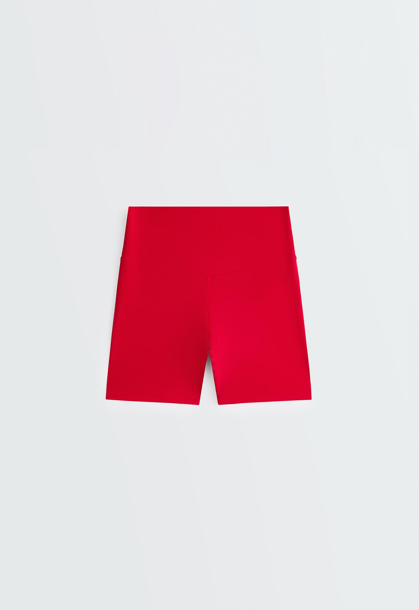 Comfortlux high-waisted 10cm hot pants — STRONG RED