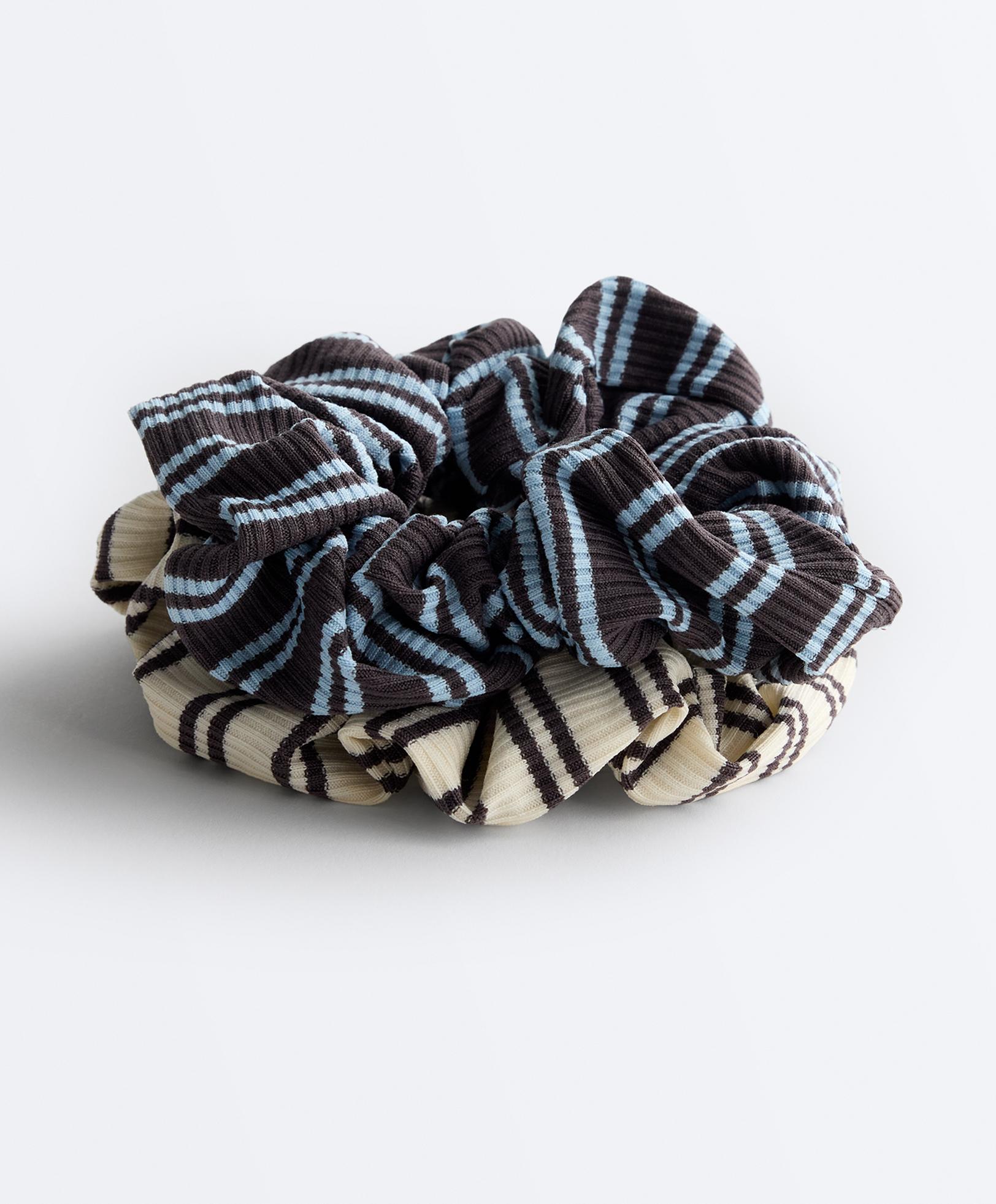 2 striped hair scrunchies — BLUE