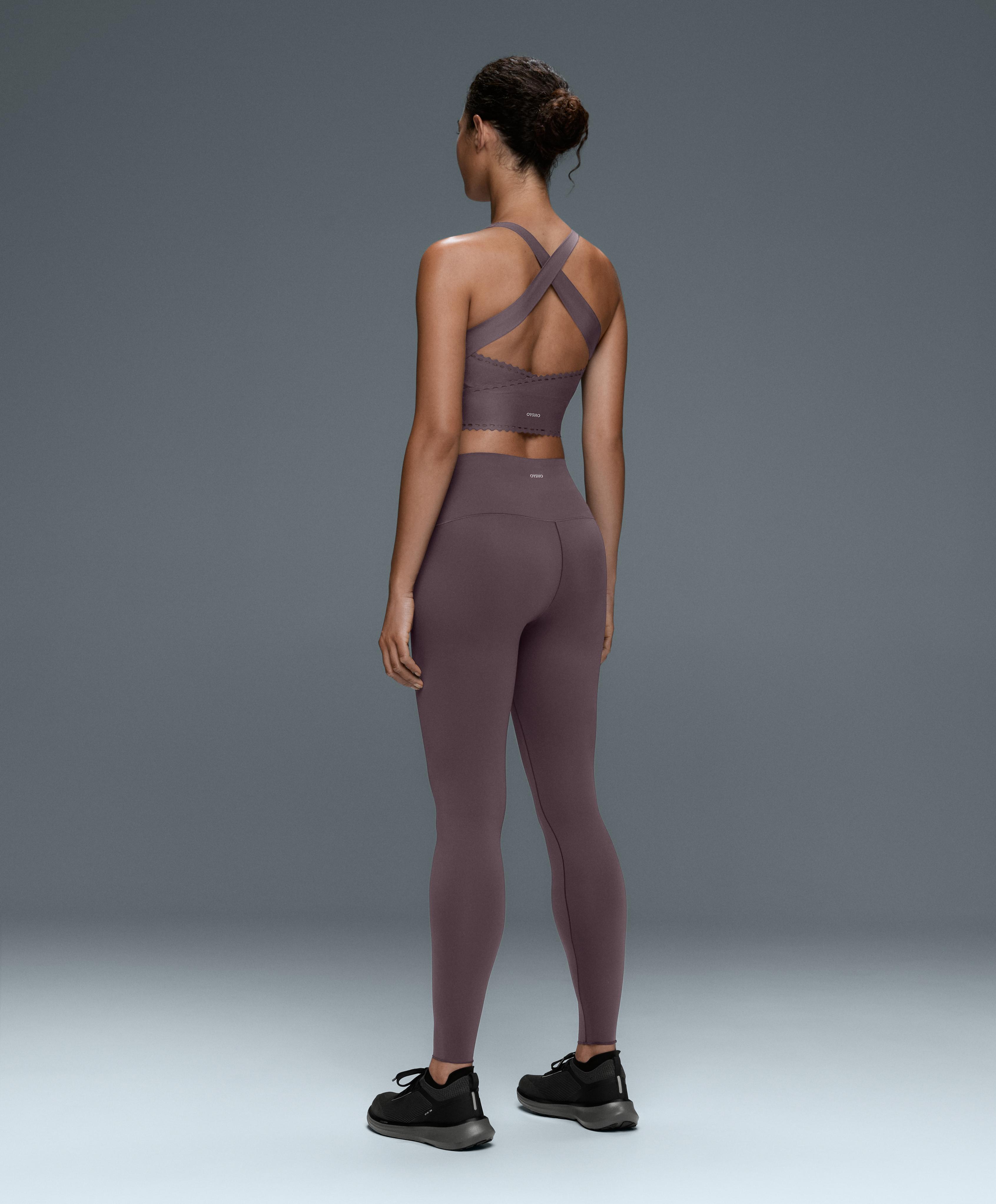 Perfect-adapt medium-support sports bra — Purplish brown
