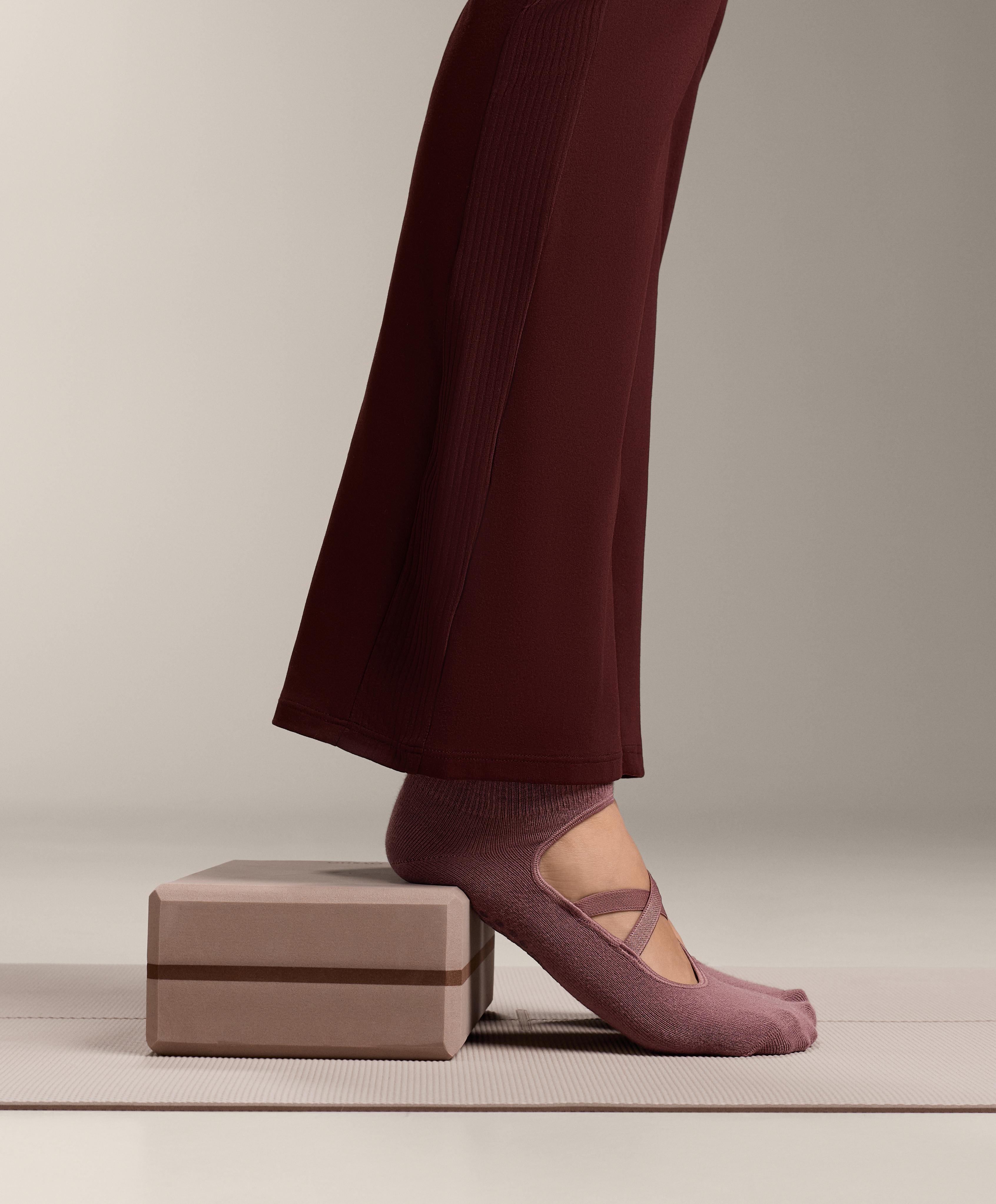 2 pairs of cotton blend yoga and Pilates socks with crossover straps