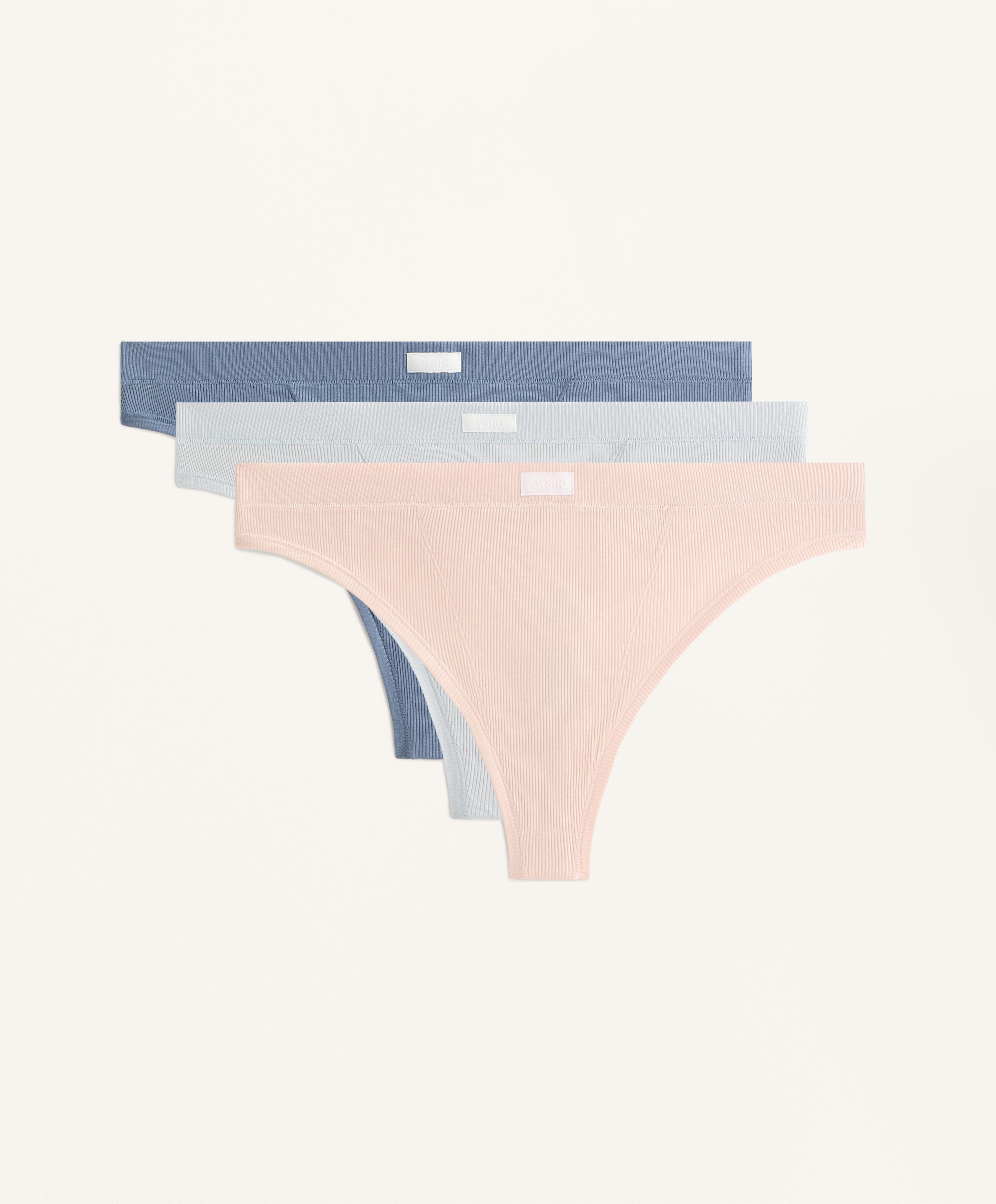 3 pary stringów z prążkowanej dzianiny z logo 3 pary stringów z prążkowanej dzianiny z logo