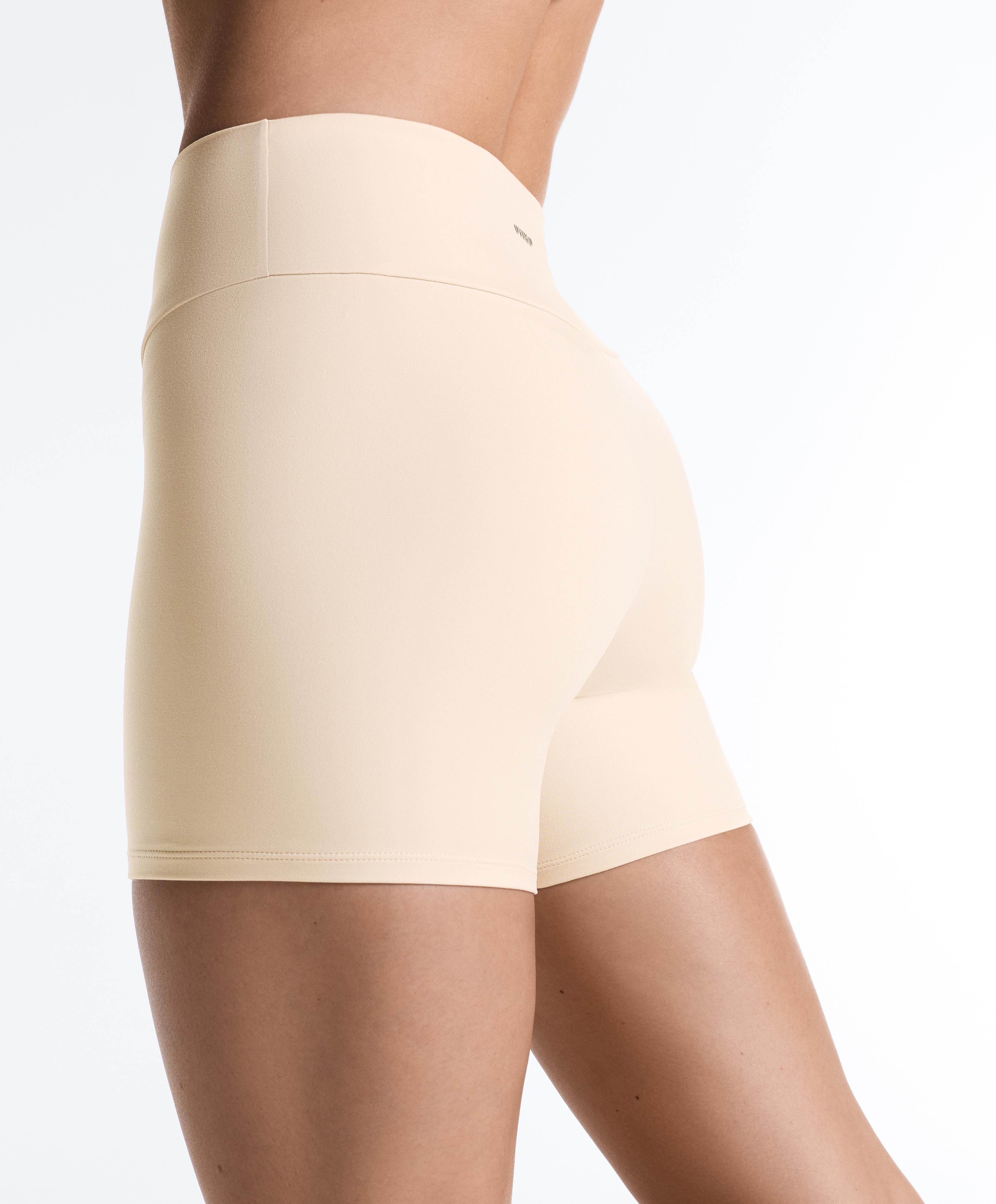 Comfortlux high-waisted 10cm hot pants — SAND