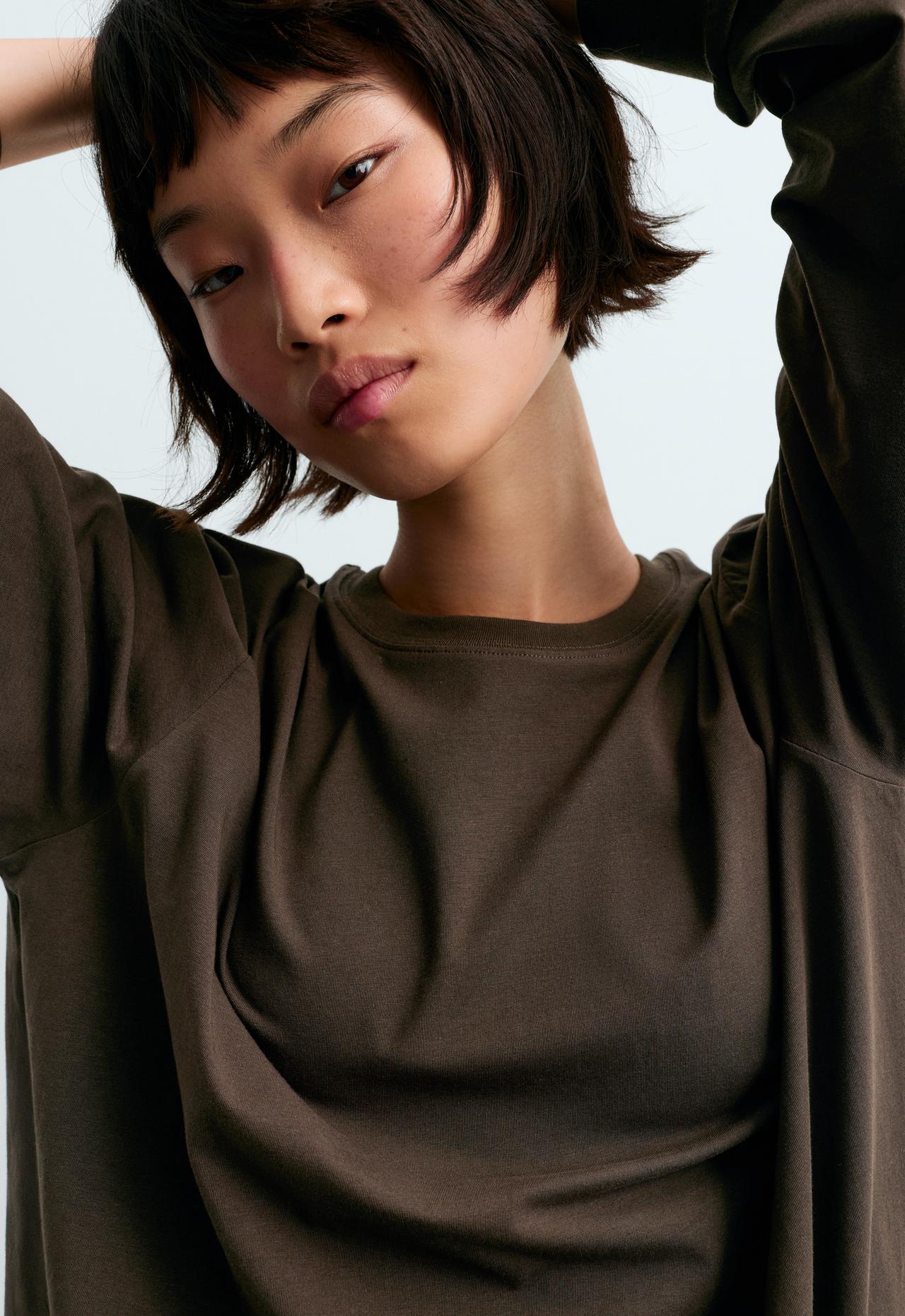 Oversize long-sleeved cotton-blend t-shirt — BROWN