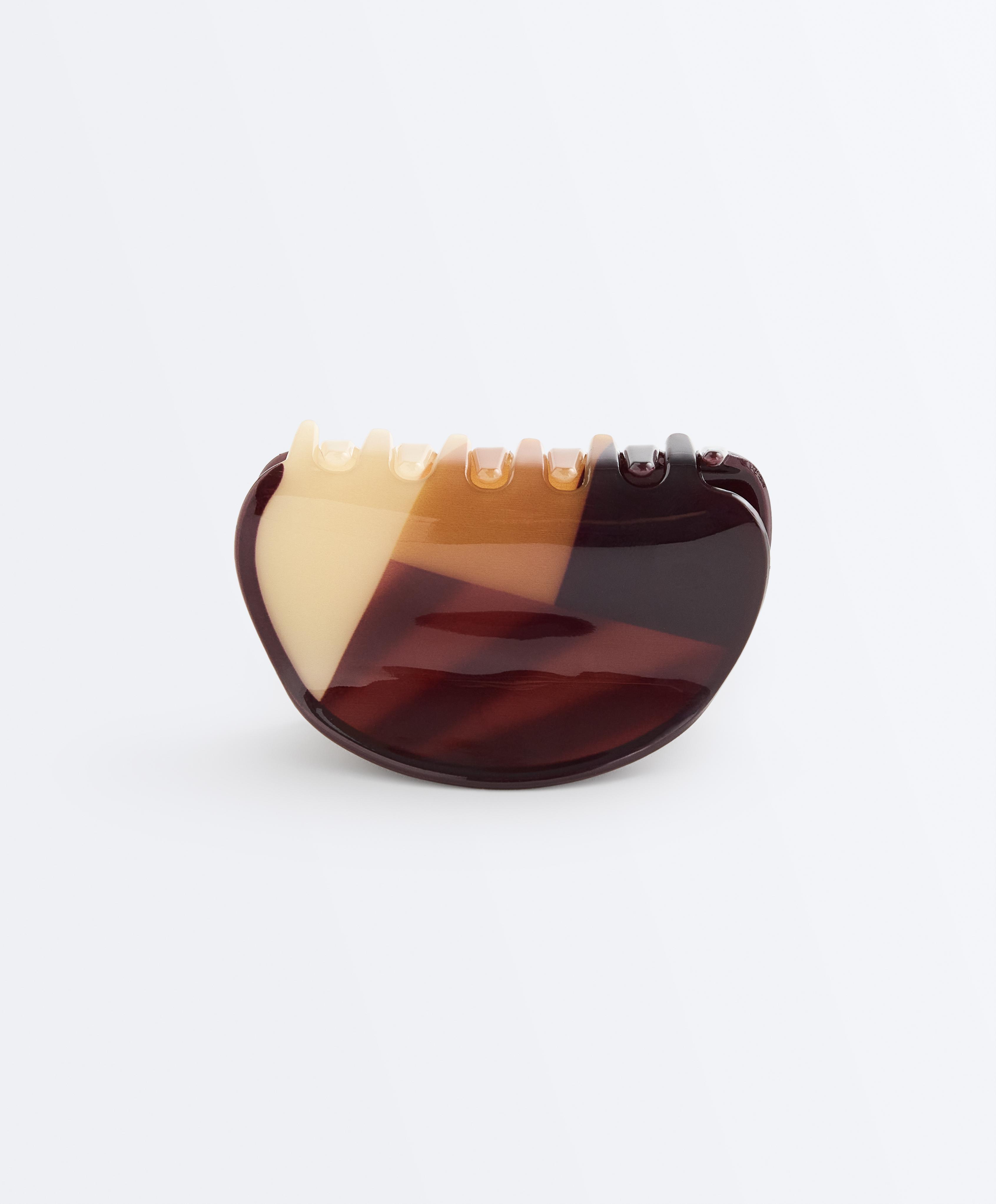 Mosaic hair claw — COGNAC