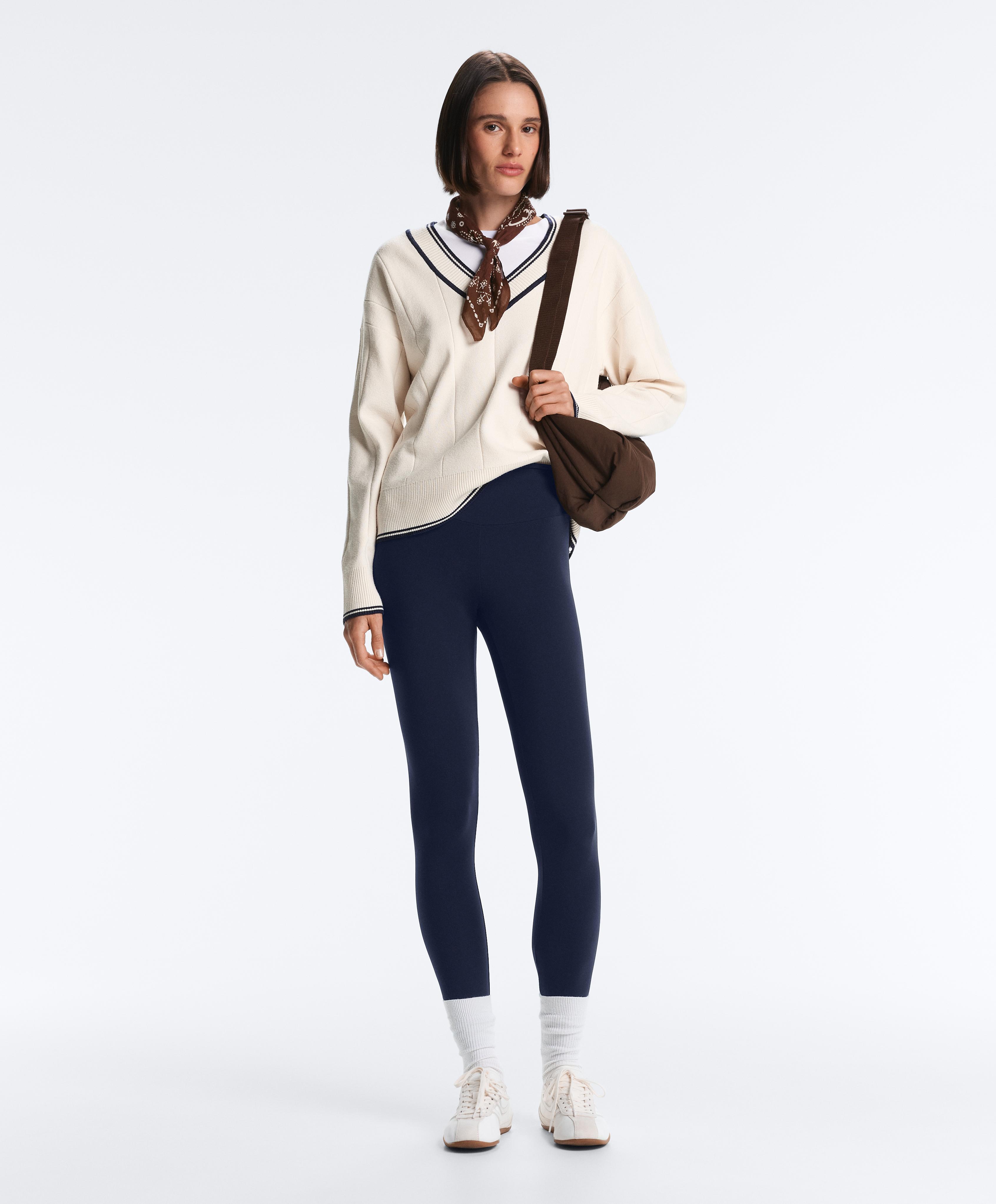 Contrast V-neck knit jumper — PALE ECRU