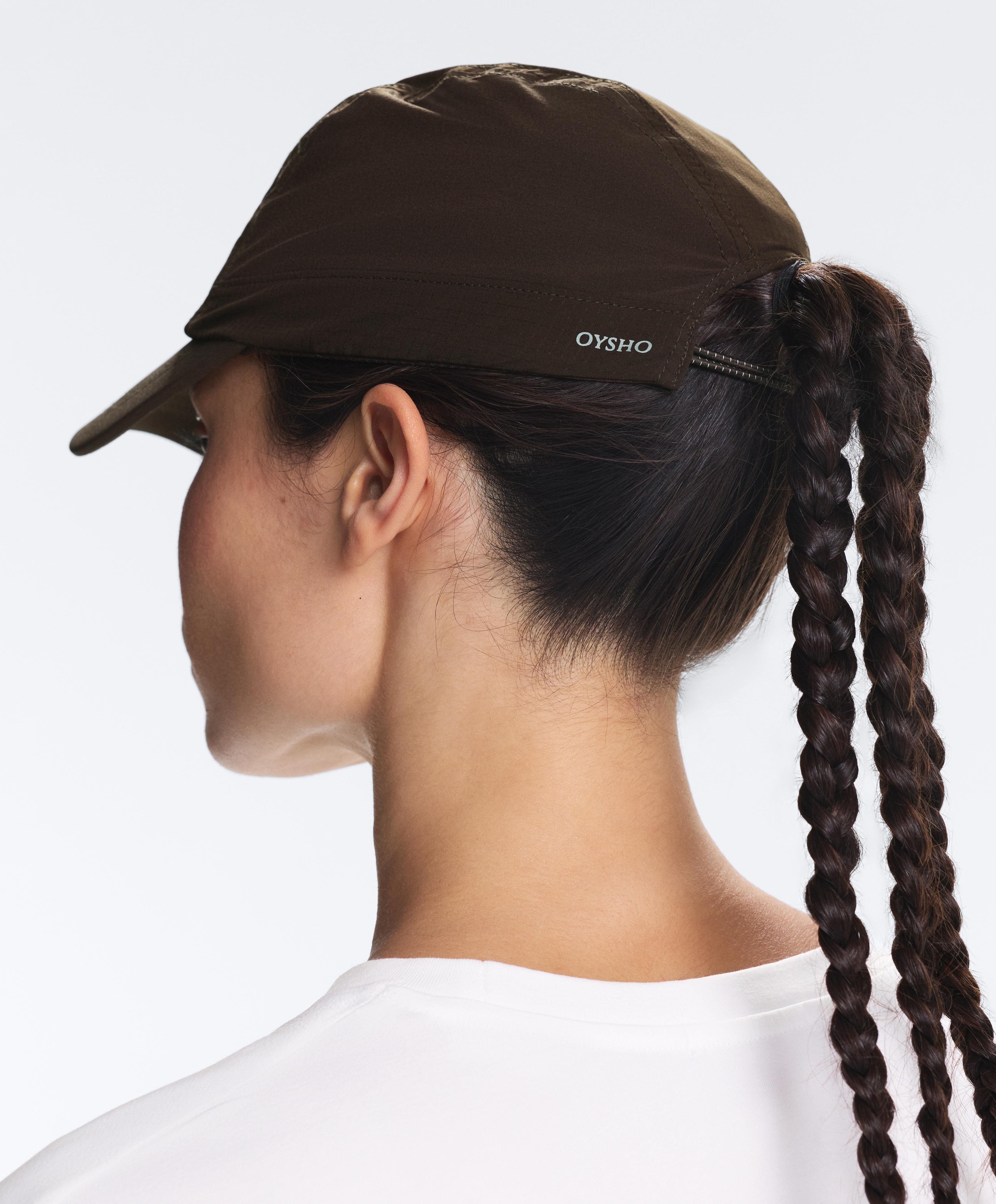 Sports cap — DARK BROWN