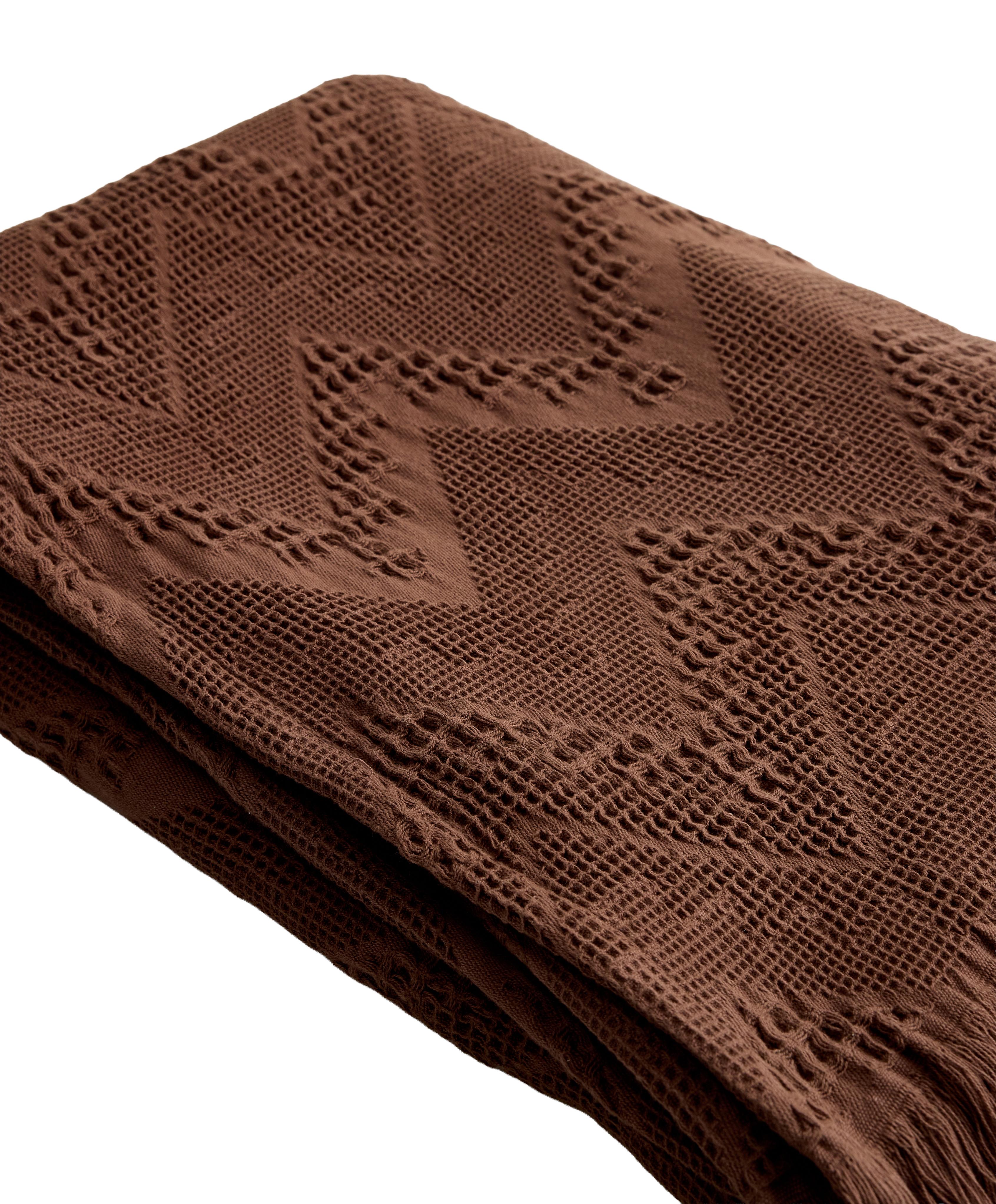 100% cotton chevron towel — Dark chocolate