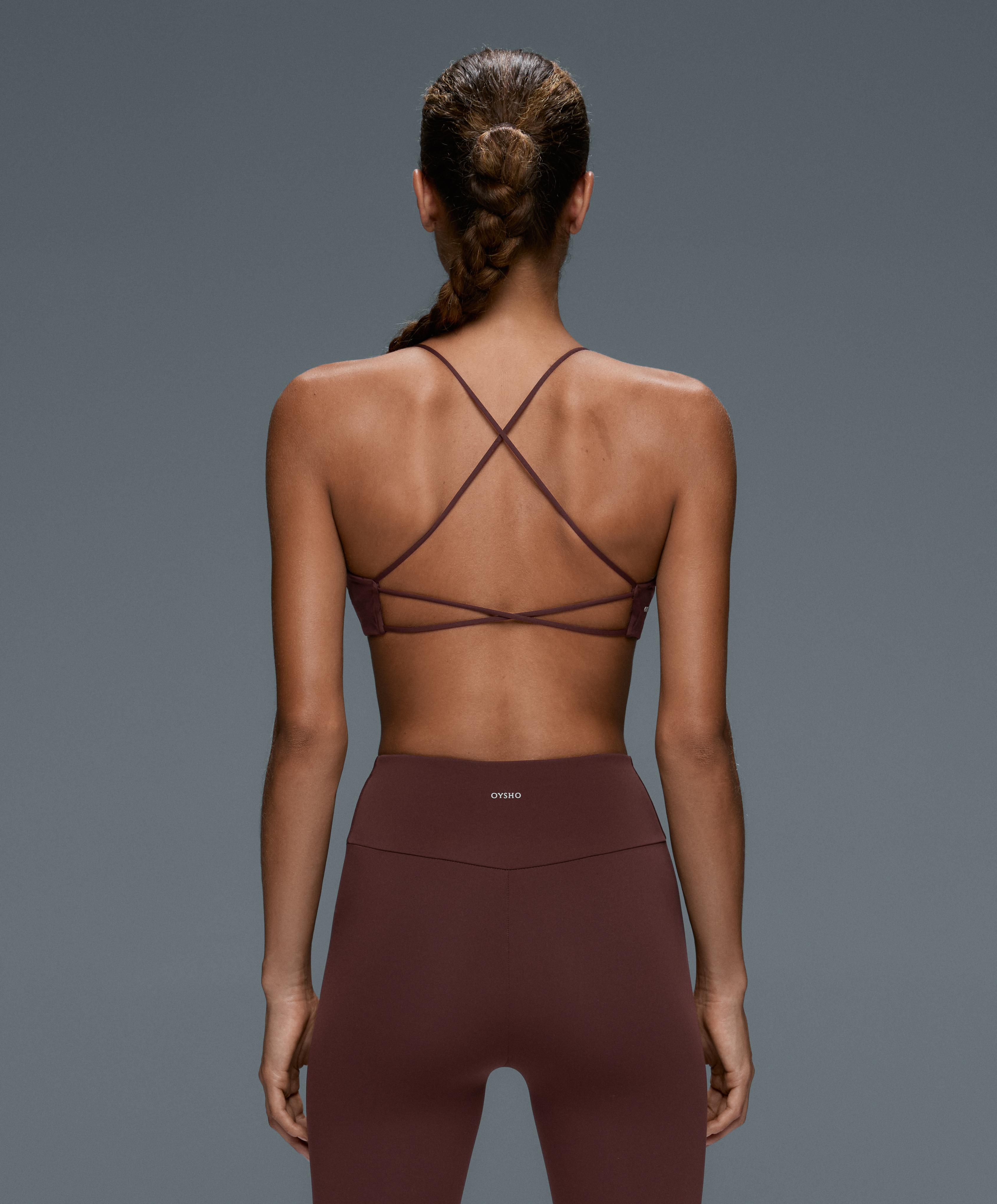 Low-support Comfortlux crossover sports bra — CHOCOLATE