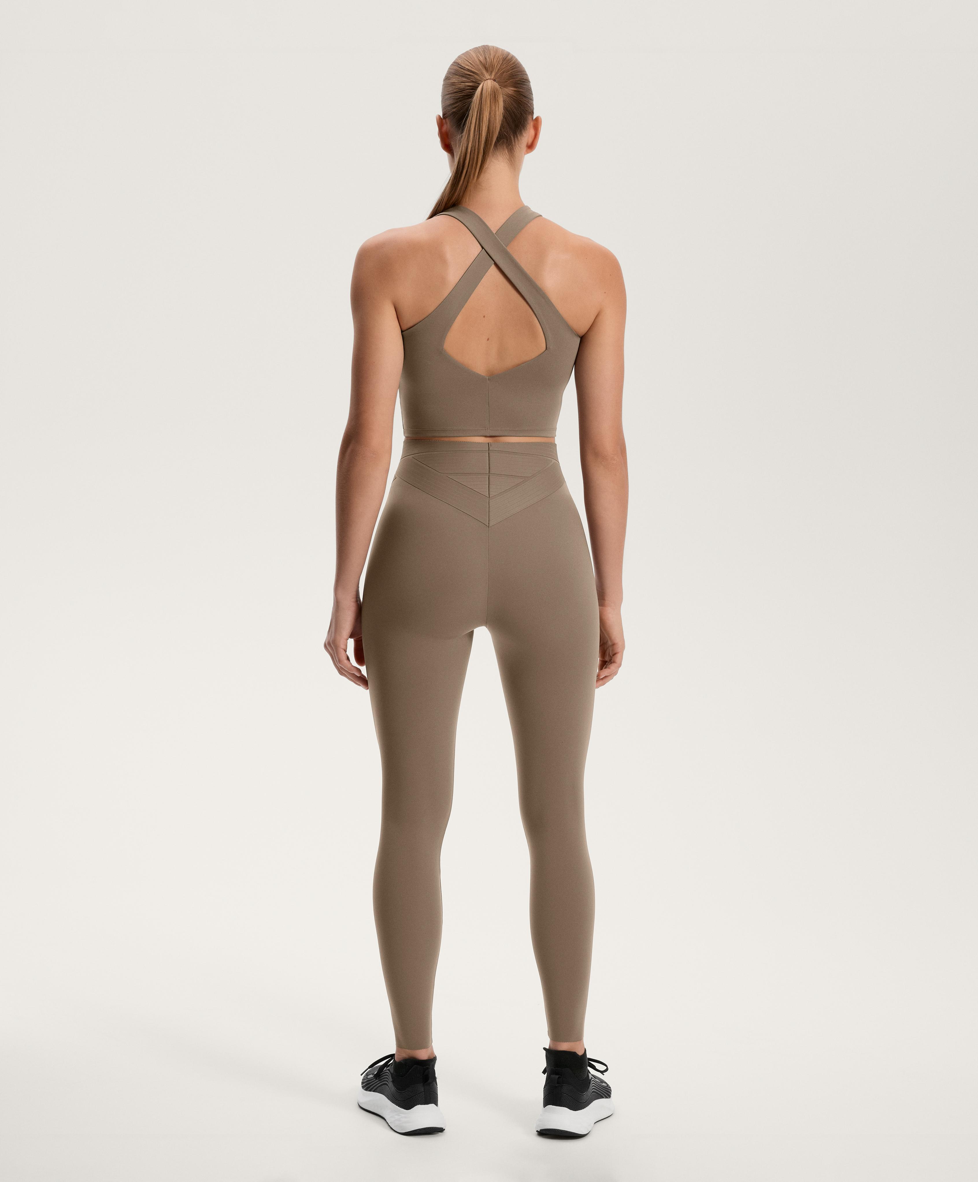 Total look compressive core control blocos castanho - Saldos