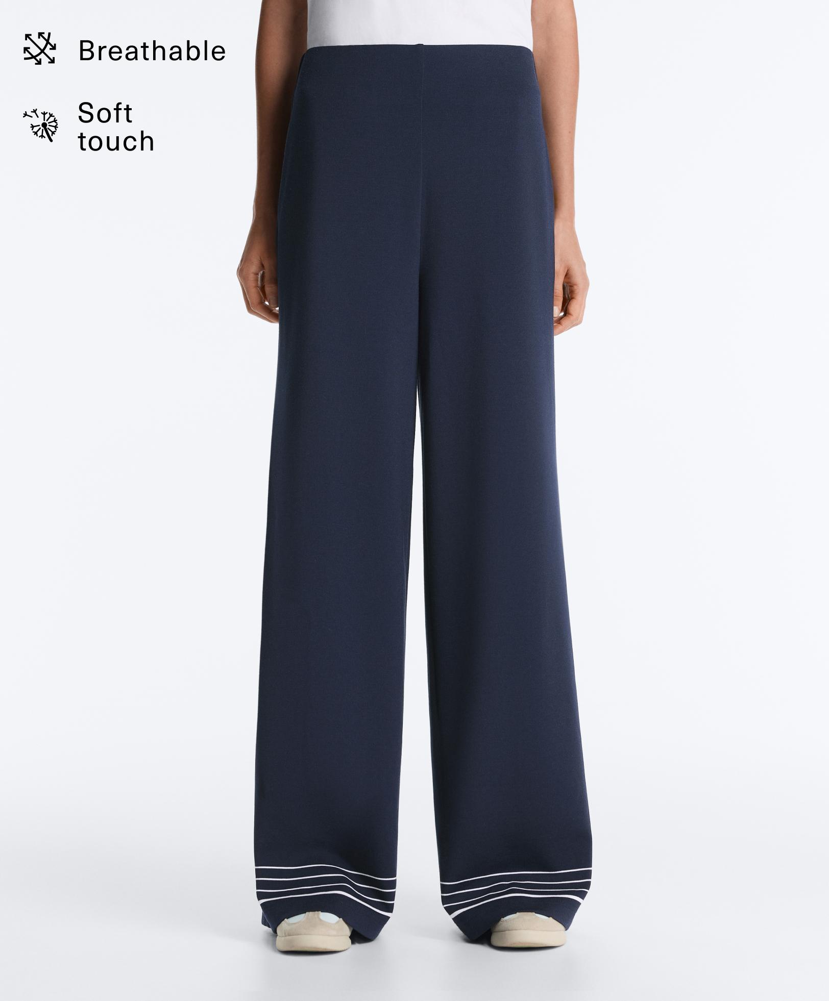 Pantalone sa mornarskim prugama i modalom soft touch Pantalone sa mornarskim prugama i modalom soft touch