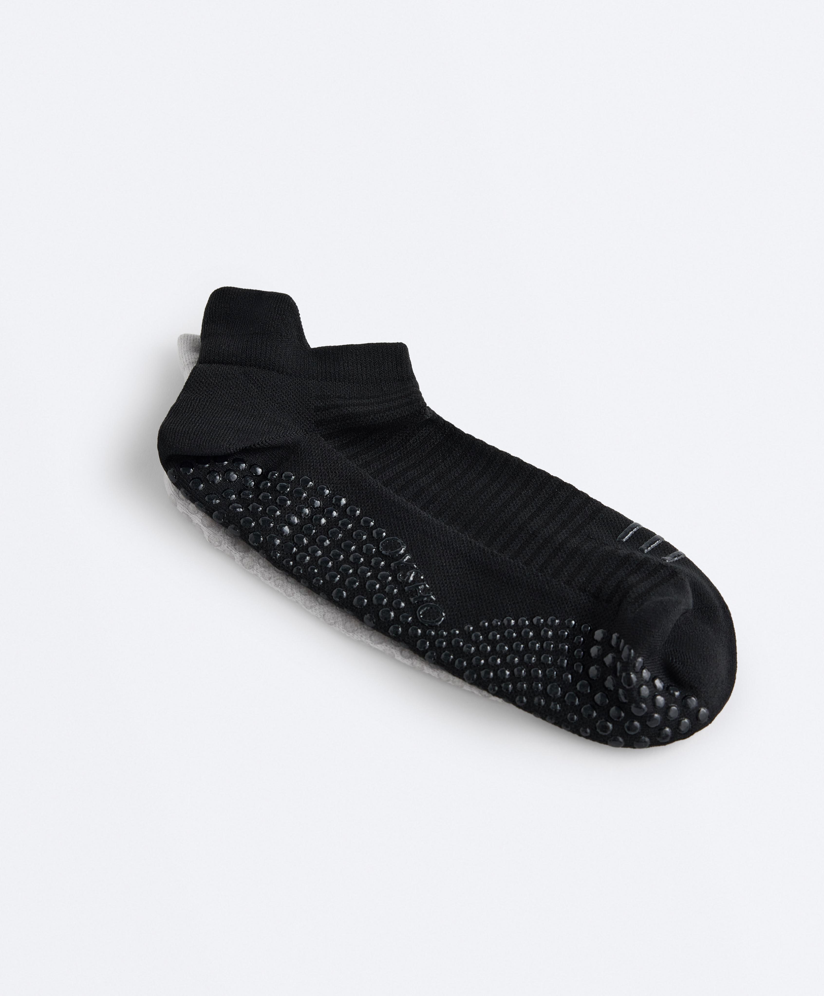 2 pairs of polyamide blend yoga and Pilates sneaker socks — BLACK