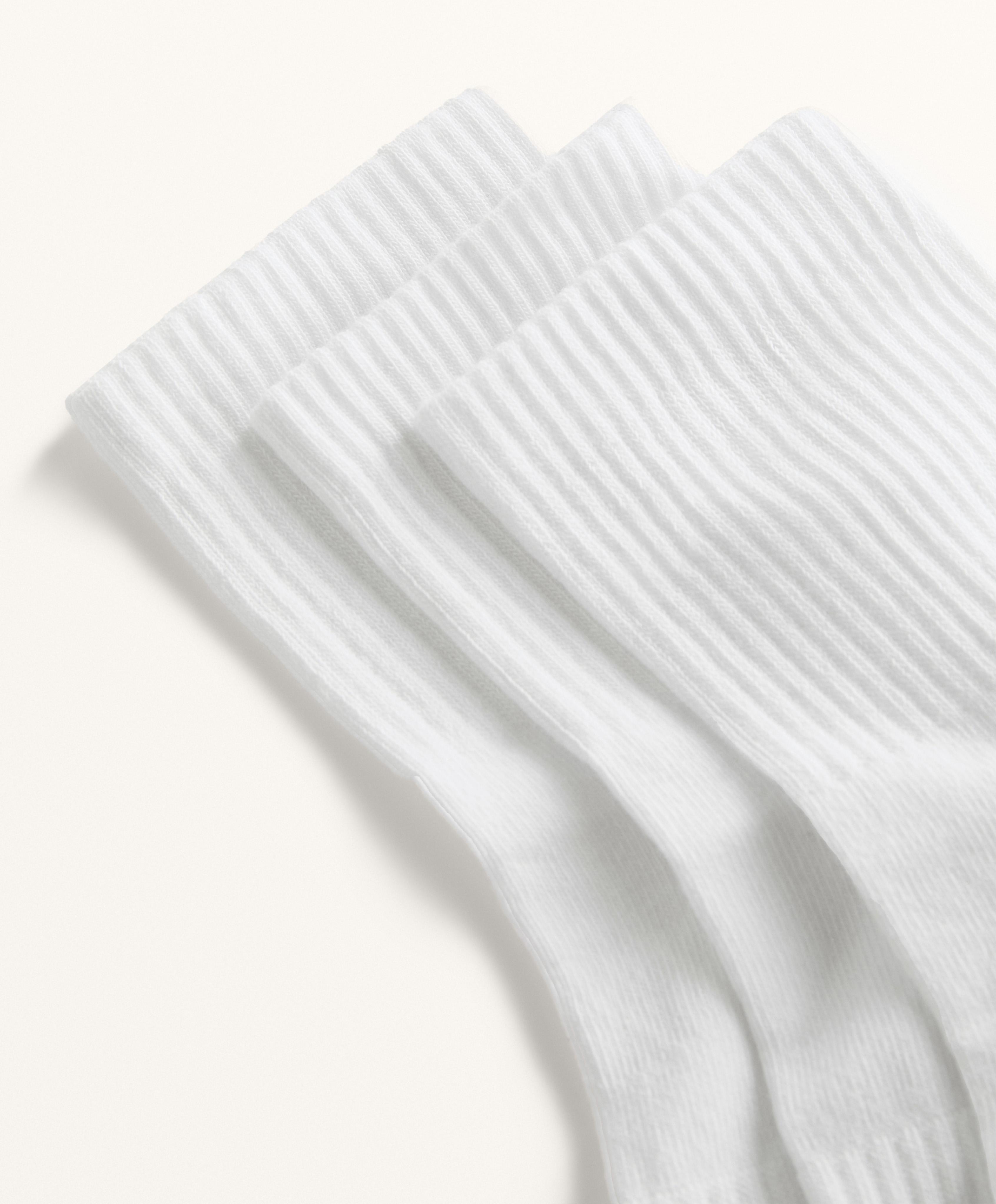 3 pairs of cotton blend classic sports socks