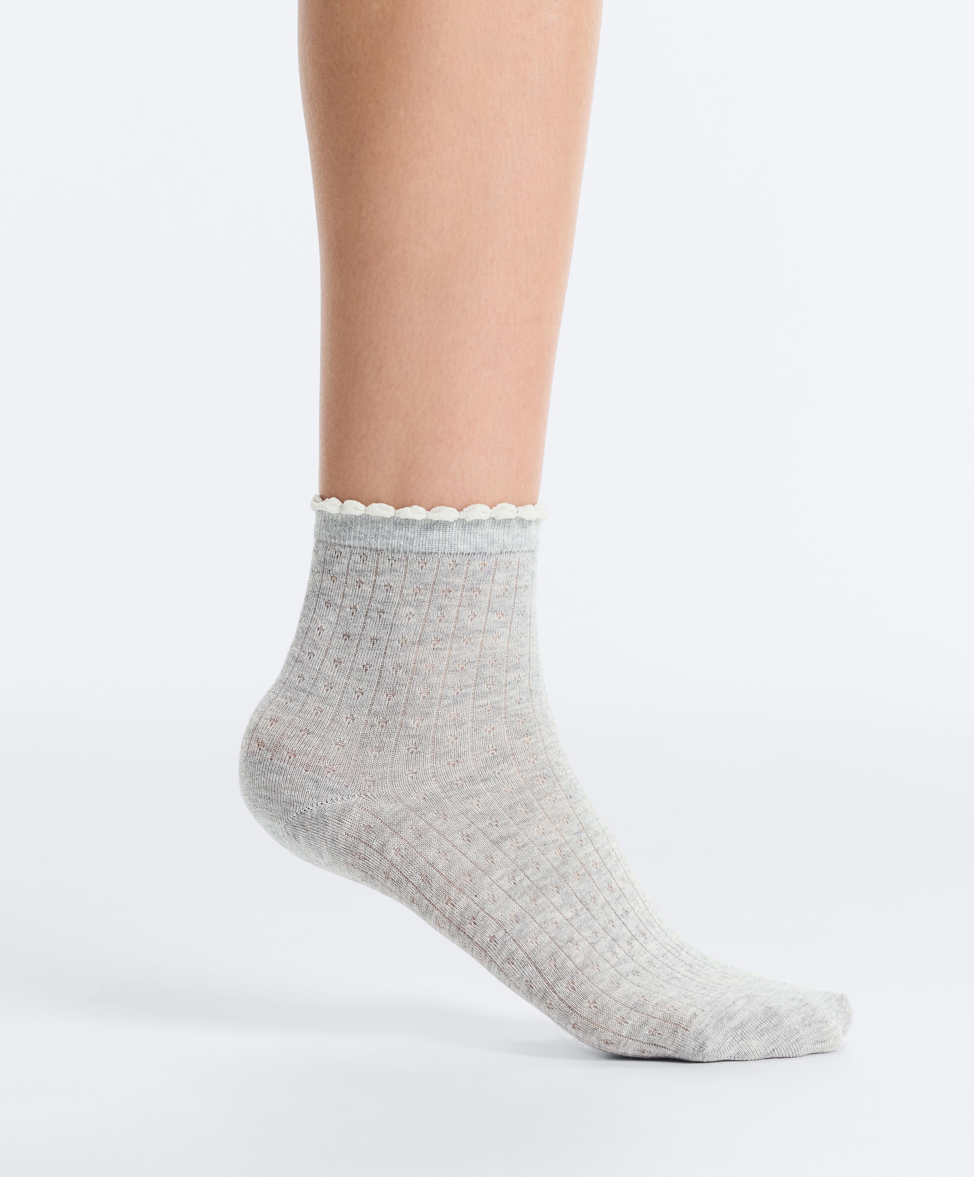 3 pairs of cotton blend bubble quarter socks — ECRU