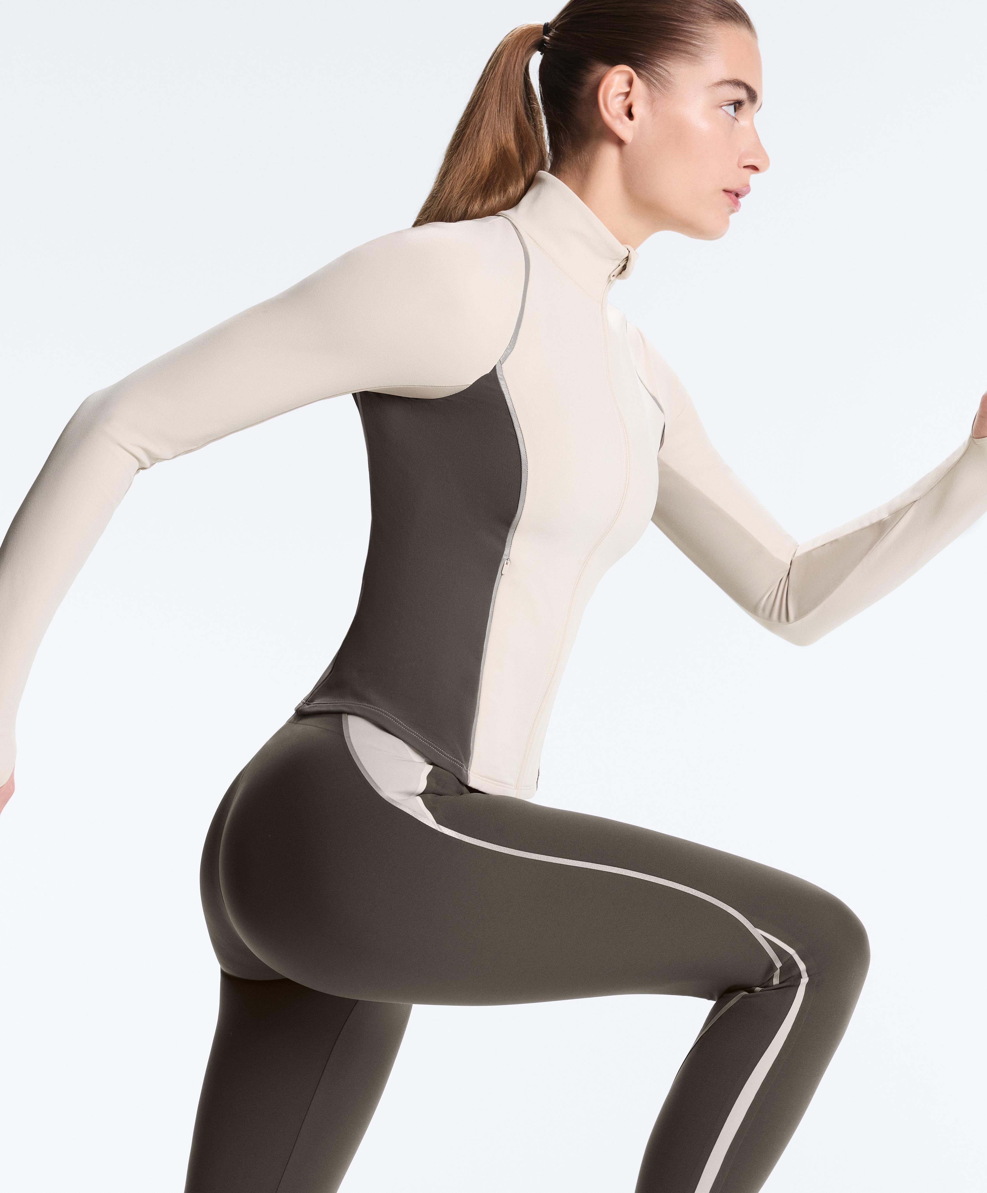 Light warm reflective technical jacket — SAND