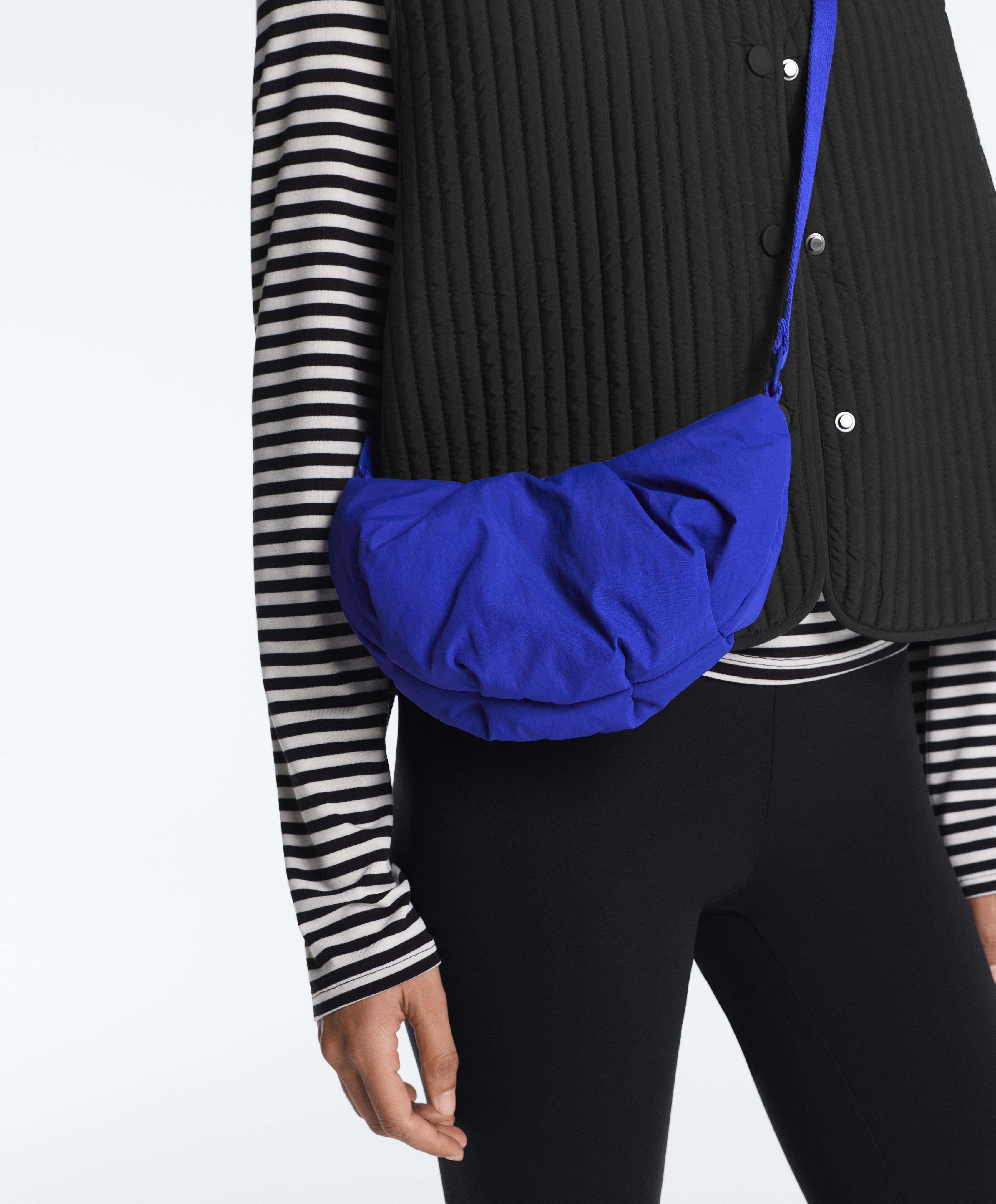 Mini quilted crossbody bag — BLUE