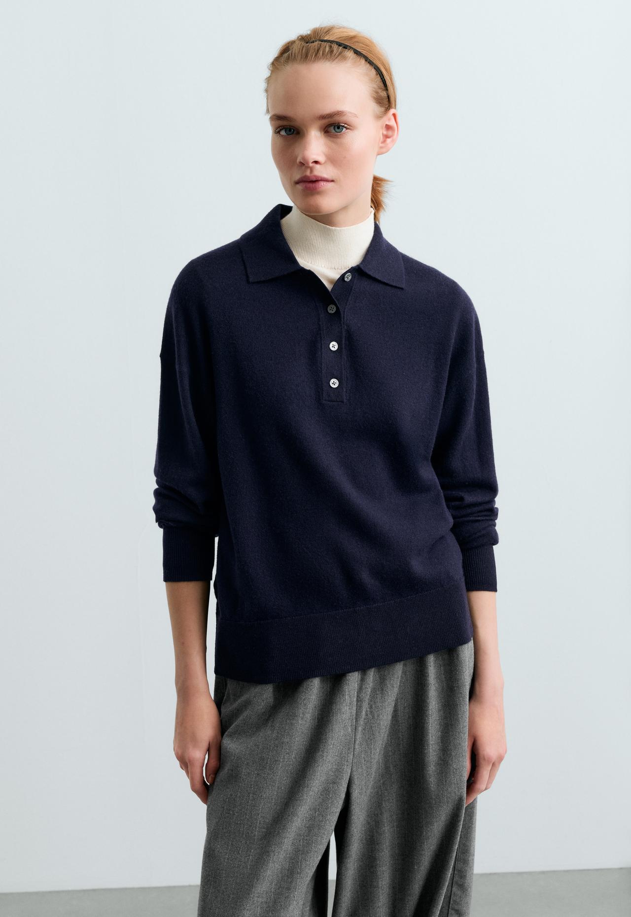 Polo knit 100% wool — INK BLUE