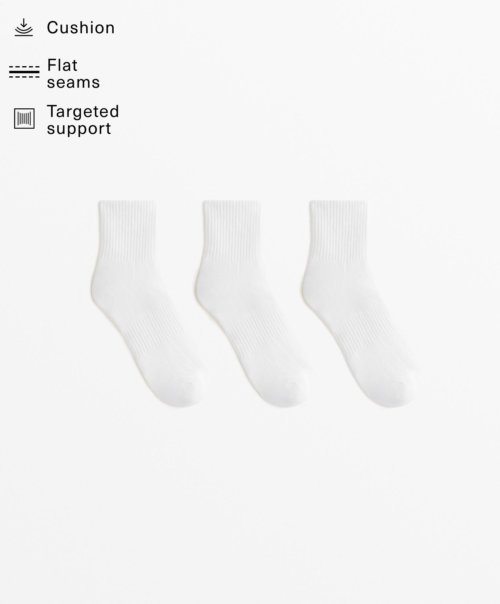 3 pairs of cotton blend quarter sports socks