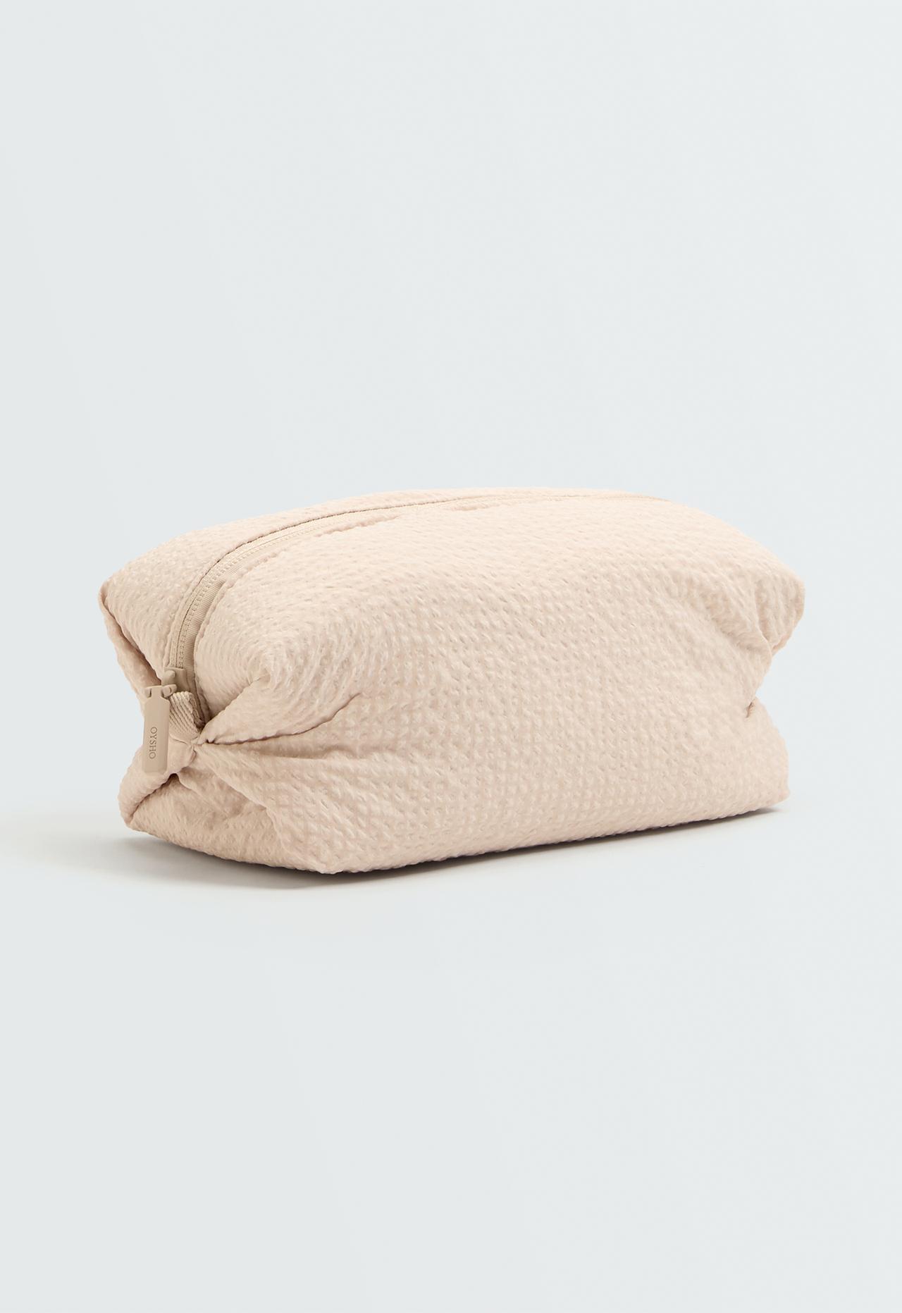 Textured wash bag — ECRU